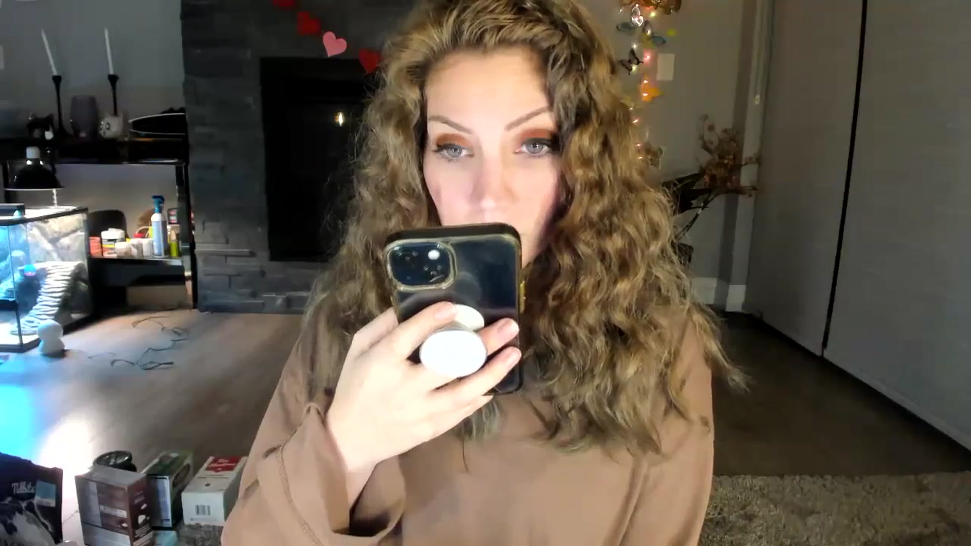 Gallery image thumbnail from Laurel's myfreecams stream on, 01/30/2024, 06:38 image 4 of 20