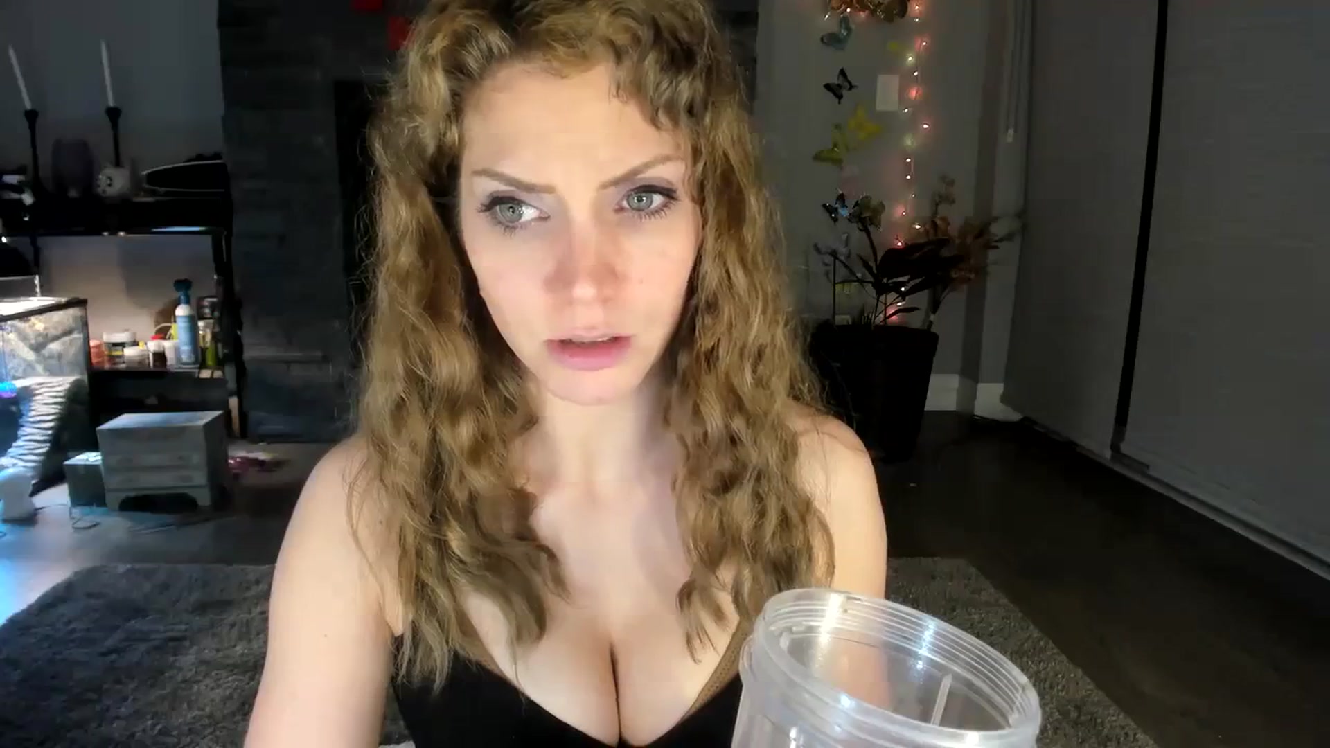 Gallery image thumbnail from Laurel's myfreecams stream on, 02/02/2024, 05:40 image 6 of 20