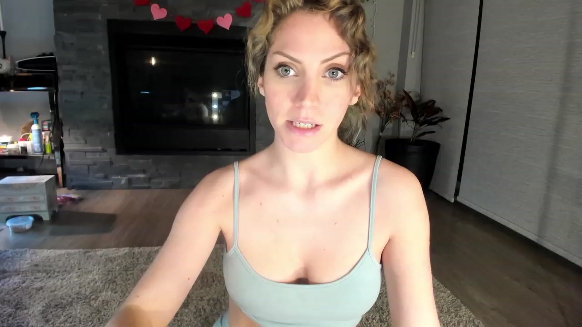 Gallery image thumbnail from Laurel's myfreecams stream on, 02/03/2024, 05:29 image 5 of 20
