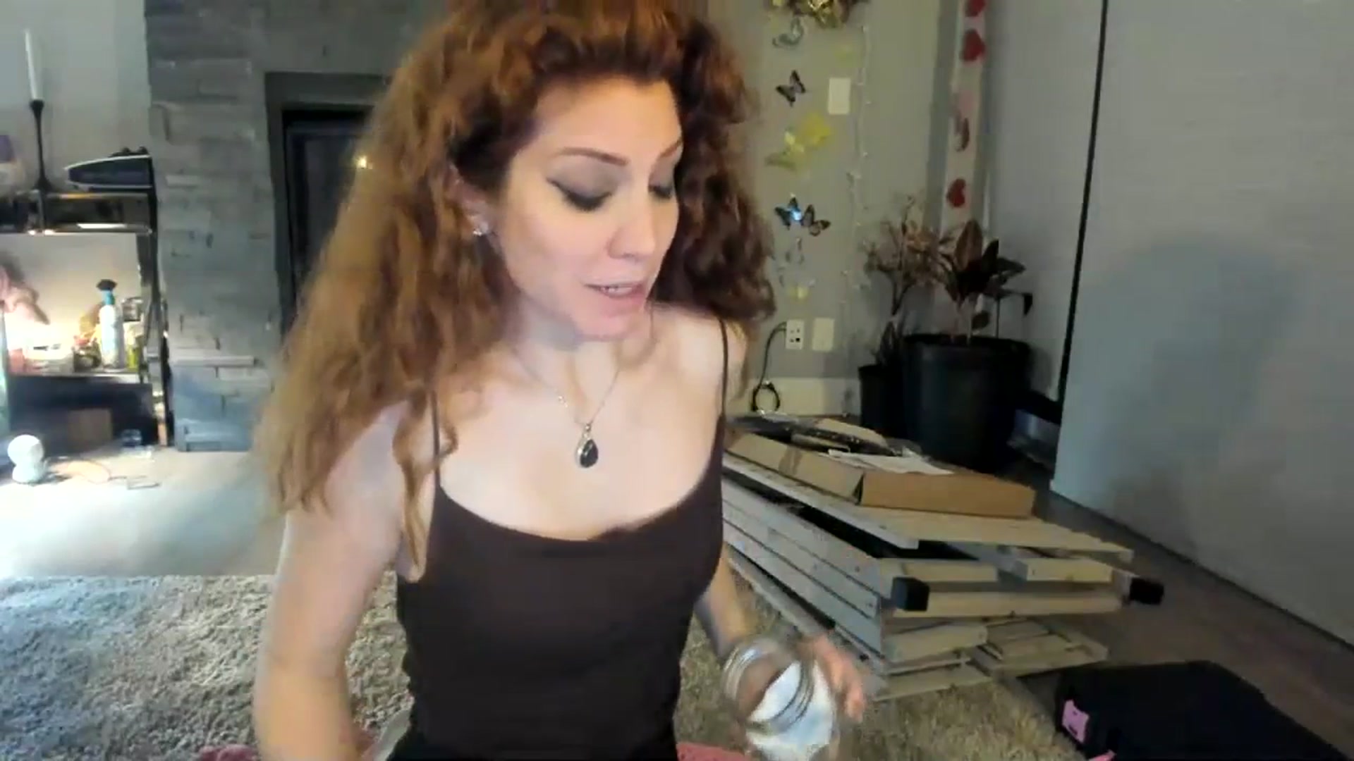 Gallery image thumbnail from Laurel's myfreecams stream on, 02/11/2024, 08:42 image 12 of 20