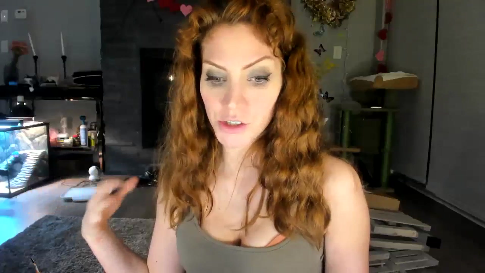 Gallery image thumbnail from Laurel's myfreecams stream on, 02/16/2024, 06:43 image 11 of 20