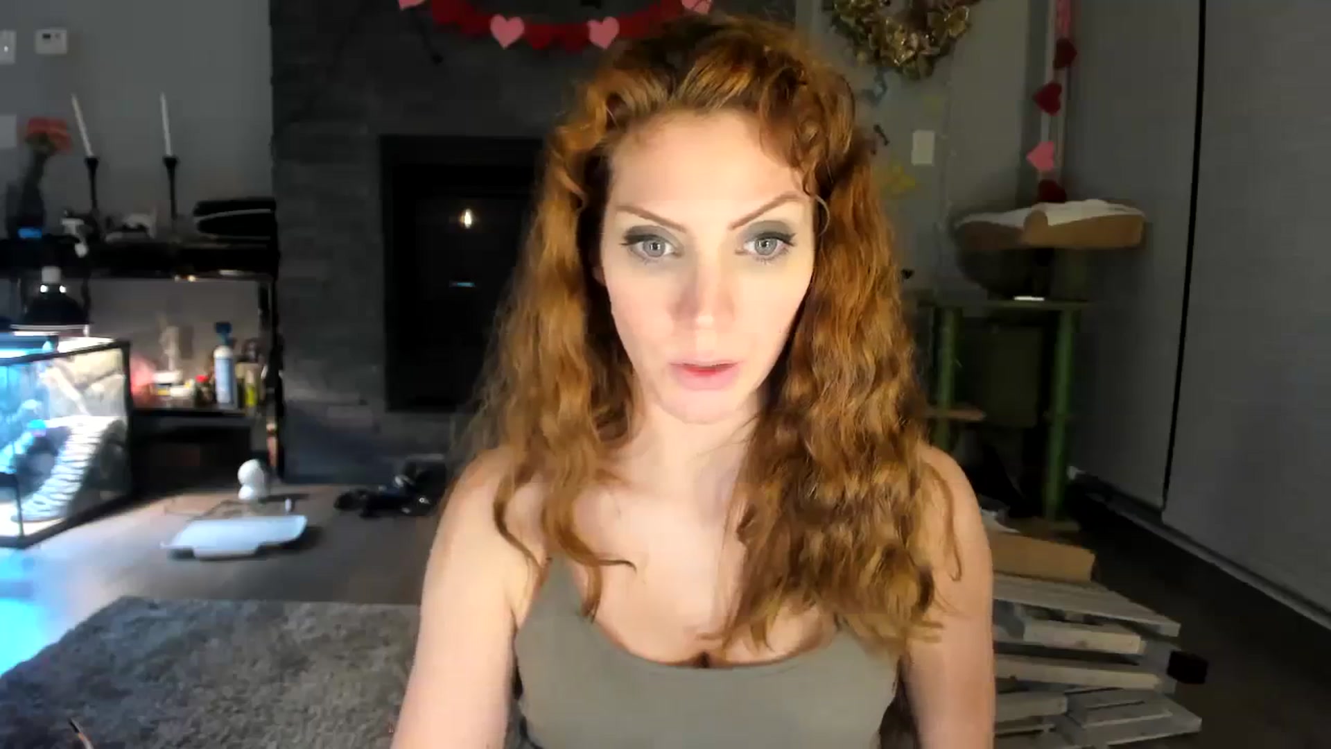 Gallery image thumbnail from Laurel's myfreecams stream on, 02/16/2024, 07:41 image 11 of 20