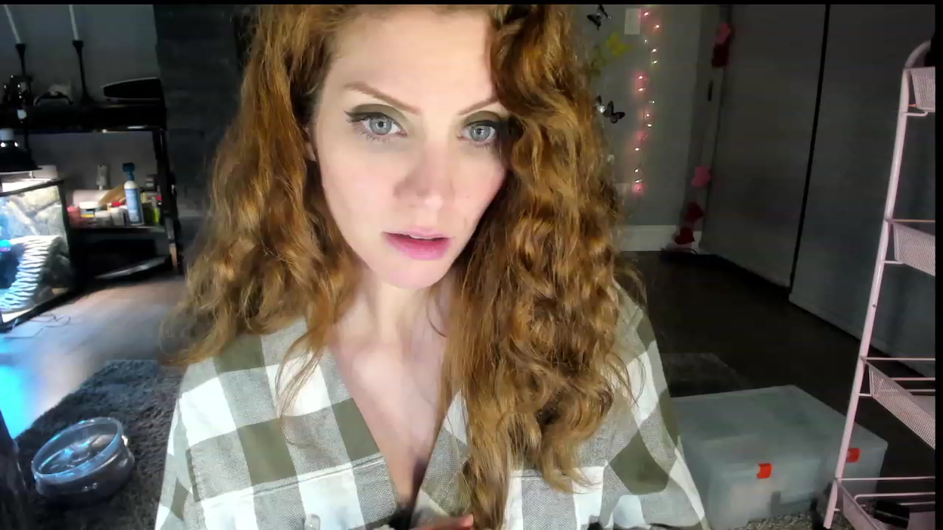 Gallery image thumbnail from Laurel's myfreecams stream on, 02/20/2024, 09:52 image 7 of 20
