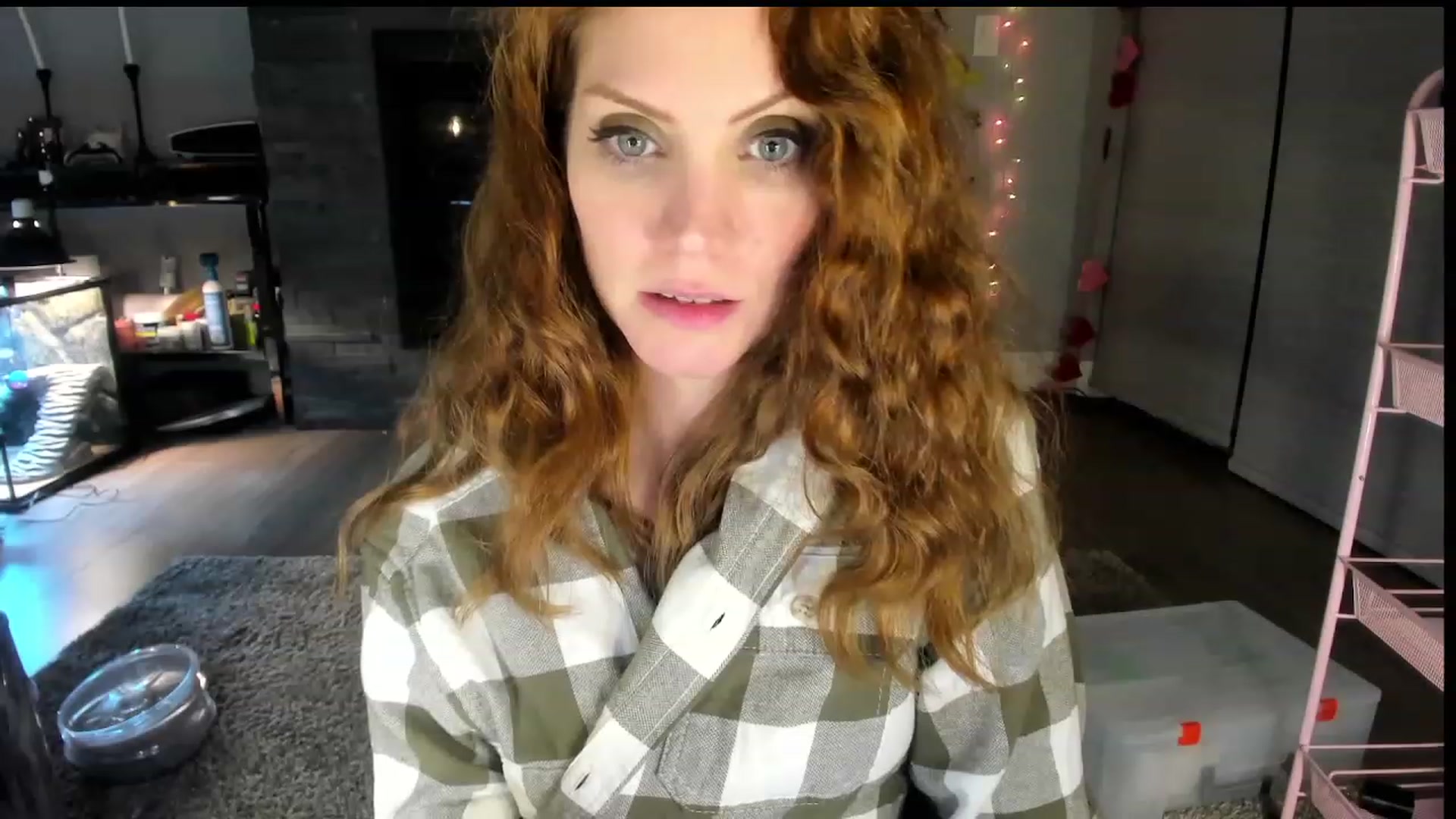 Gallery image thumbnail from Laurel's myfreecams stream on, 02/20/2024, 09:52 image 15 of 20