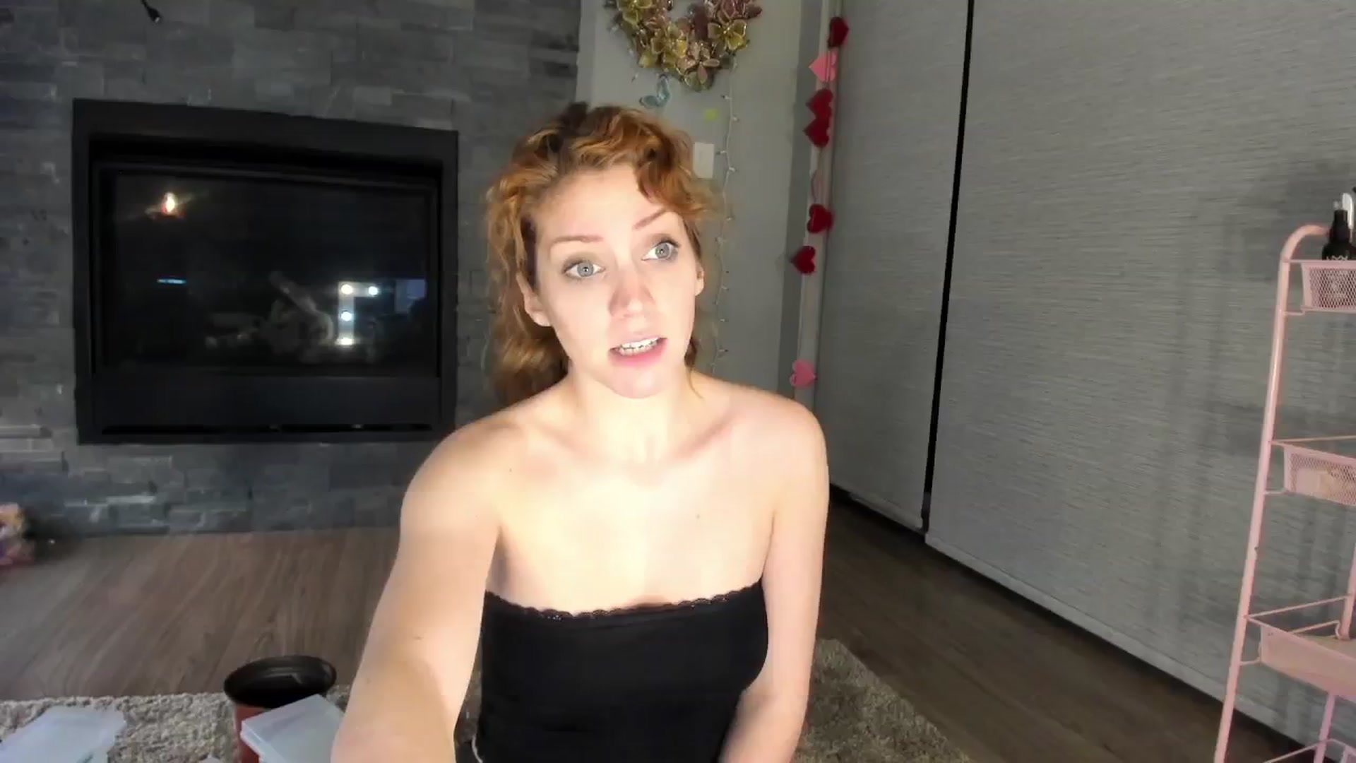 Gallery image thumbnail from Laurel's myfreecams stream on, 02/21/2024, 04:07 image 9 of 20