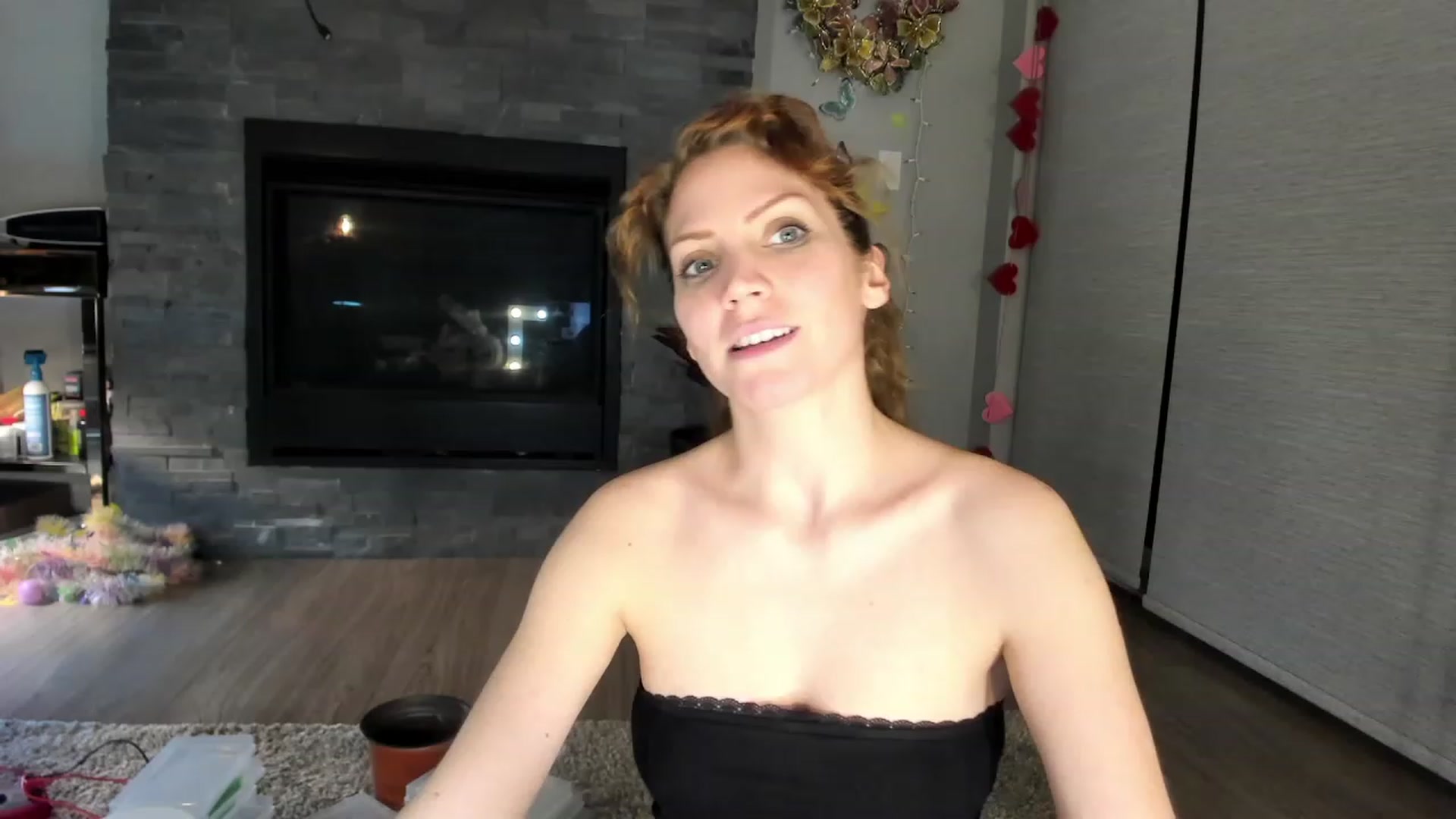 Gallery image thumbnail from Laurel's myfreecams stream on, 02/21/2024, 04:46 image 3 of 20