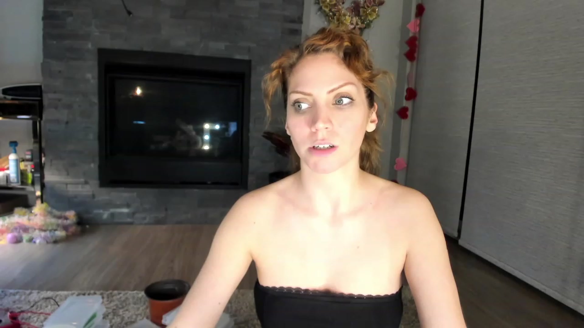 Gallery image thumbnail from Laurel's myfreecams stream on, 02/21/2024, 04:46 image 4 of 20