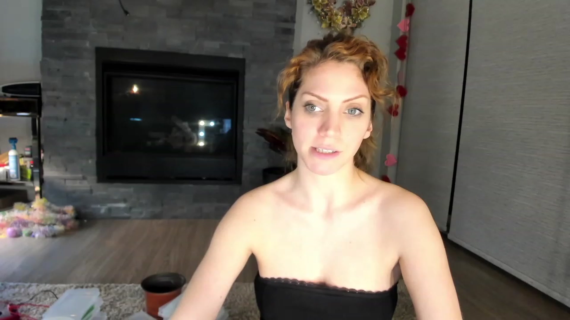 Gallery image thumbnail from Laurel's myfreecams stream on, 02/21/2024, 04:46 image 9 of 20