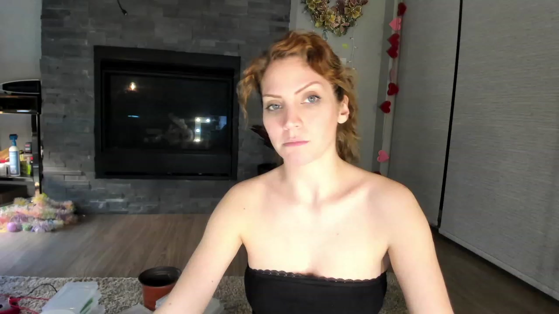 Gallery image thumbnail from Laurel's myfreecams stream on, 02/21/2024, 04:46 image 2 of 20