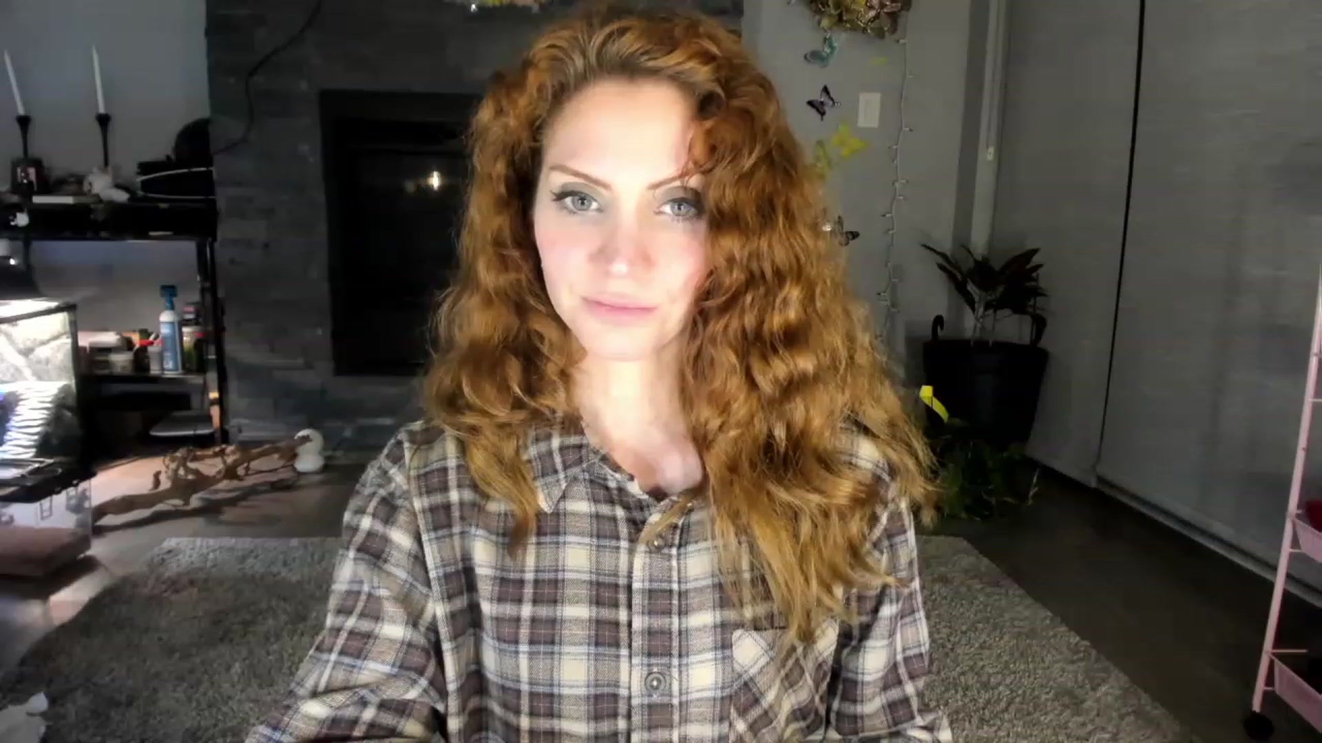 Gallery image thumbnail from Laurel's myfreecams stream on, 03/06/2024, 08:48 image 13 of 20