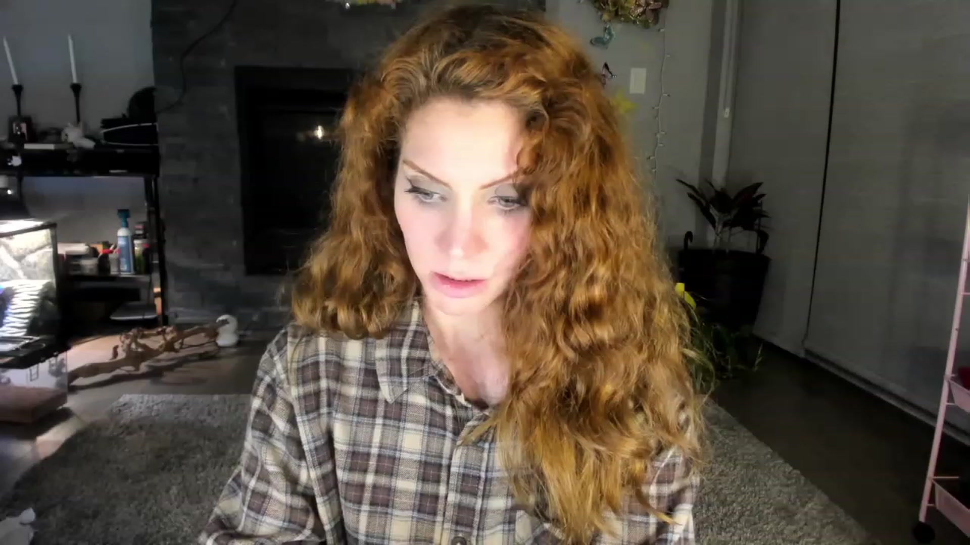 Gallery image thumbnail from Laurel's myfreecams stream on, 03/06/2024, 08:48 image 11 of 20