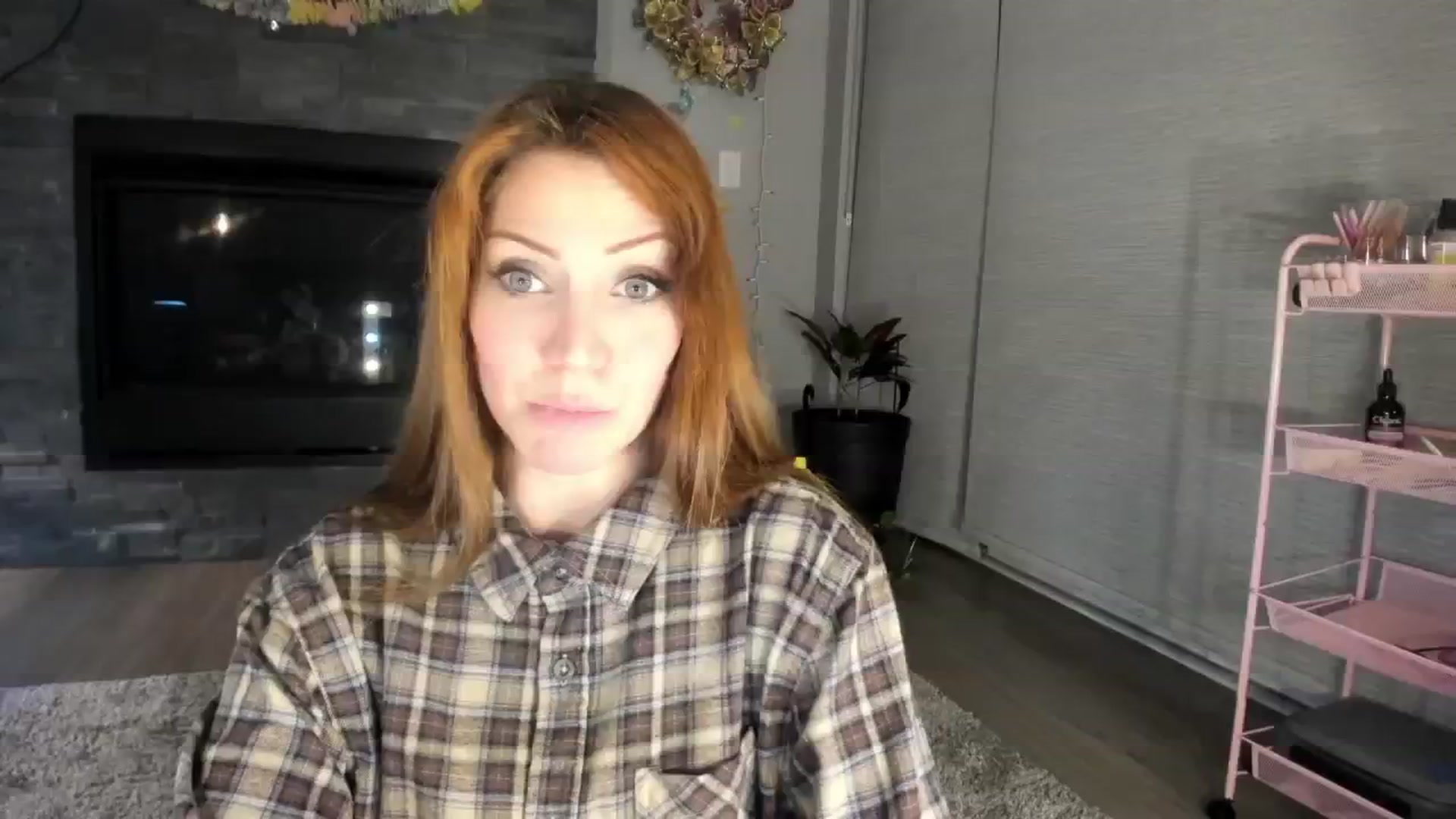 Gallery image thumbnail from Laurel's myfreecams stream on, 03/09/2024, 04:40 image 9 of 20