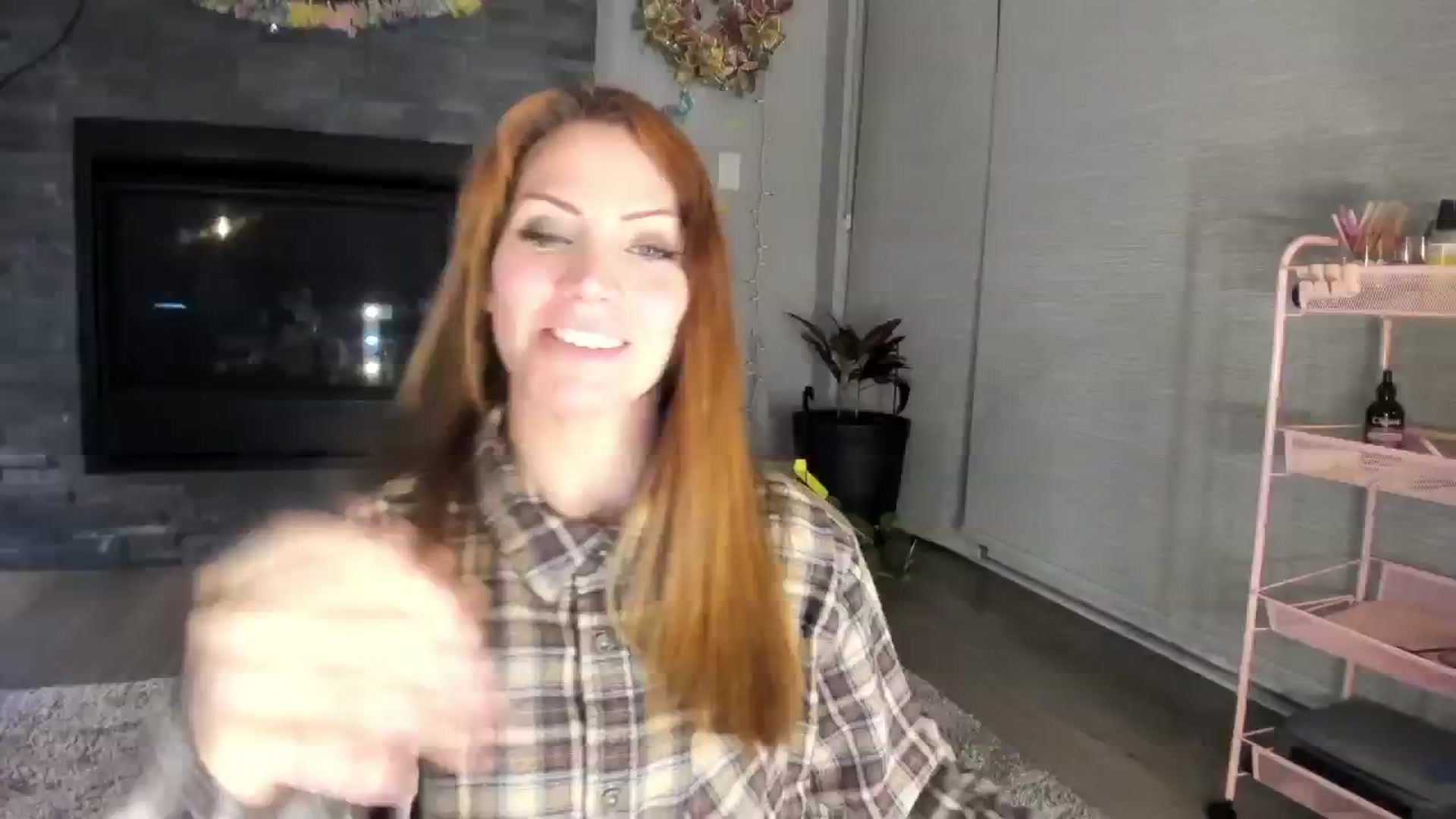 Gallery image thumbnail from Laurel's myfreecams stream on, 03/09/2024, 04:40 image 6 of 20