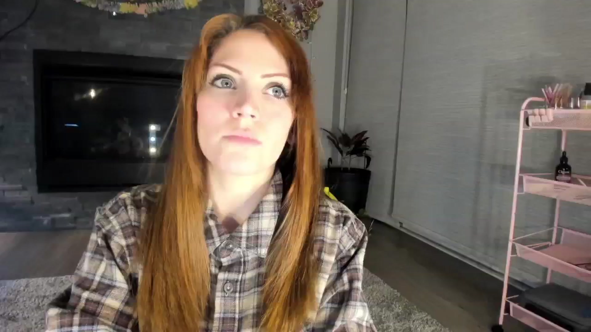 Gallery image thumbnail from Laurel's myfreecams stream on, 03/09/2024, 04:40 image 1 of 20