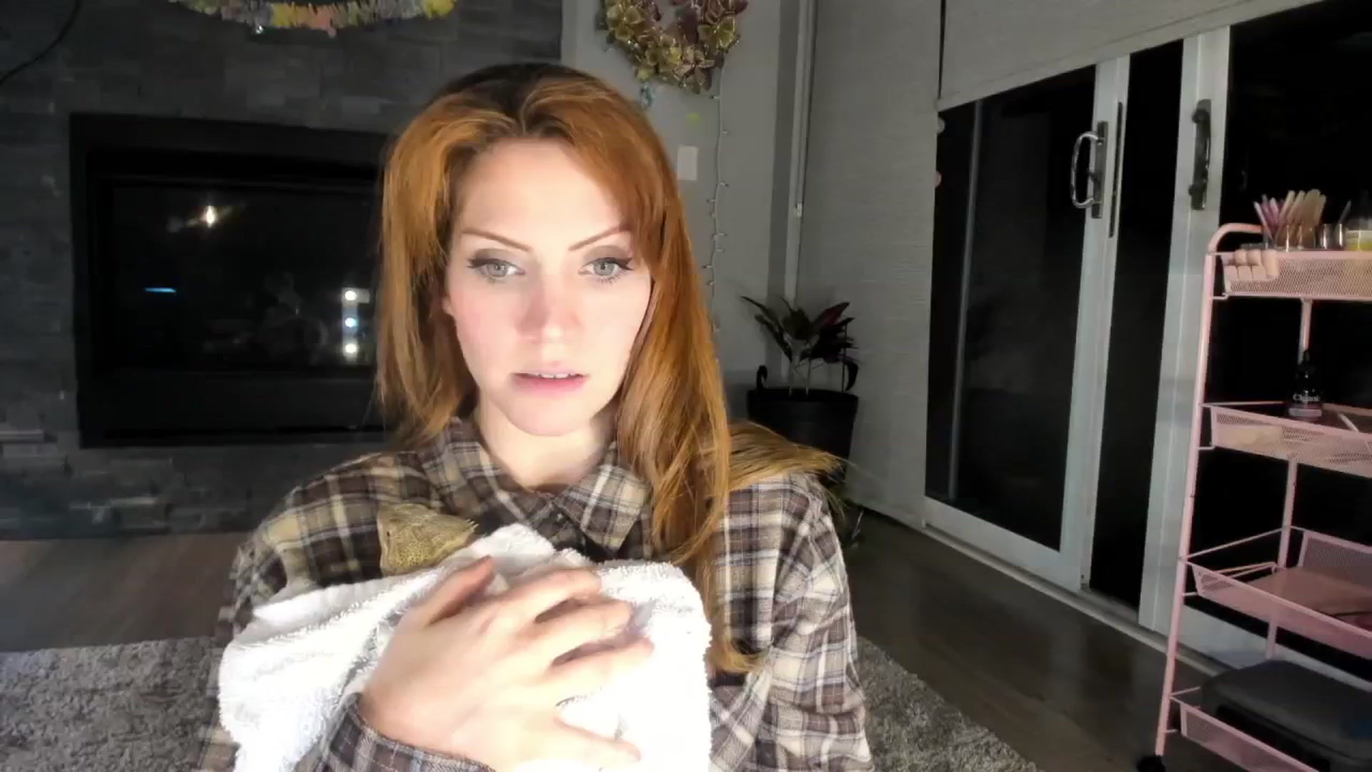 Gallery image thumbnail from Laurel's myfreecams stream on, 03/09/2024, 04:40 image 13 of 20