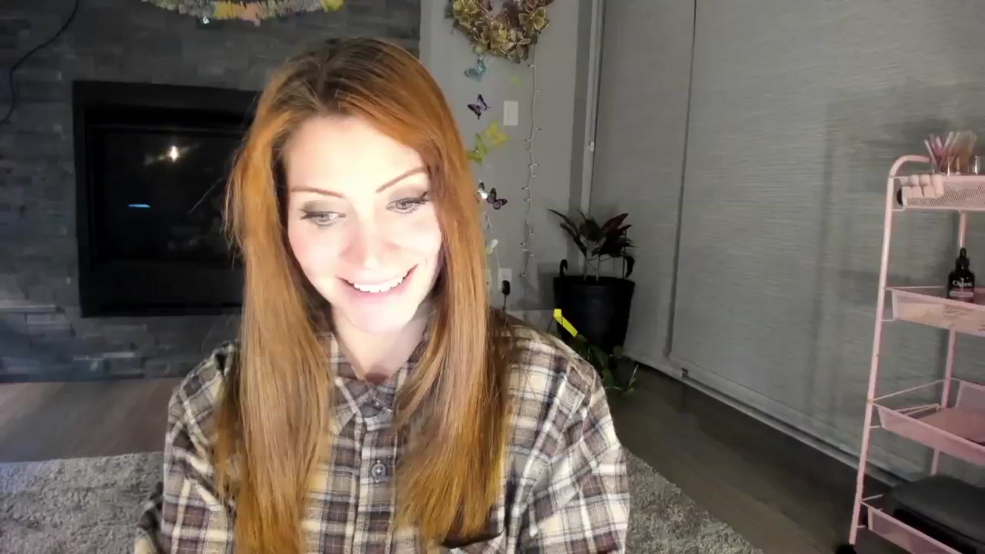 Gallery image thumbnail from Laurel's myfreecams stream on, 03/09/2024, 04:40 image 4 of 20