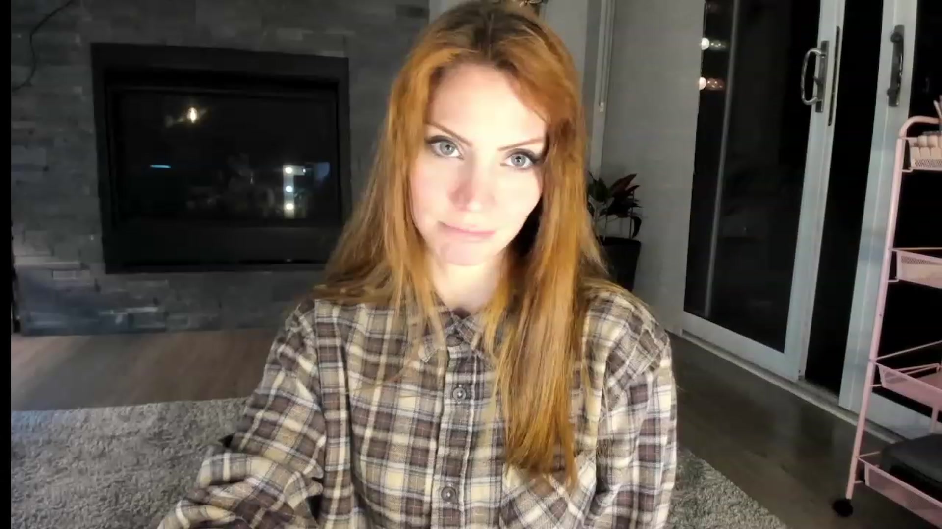 Gallery image thumbnail from Laurel's myfreecams stream on, 03/09/2024, 05:14 image 18 of 20