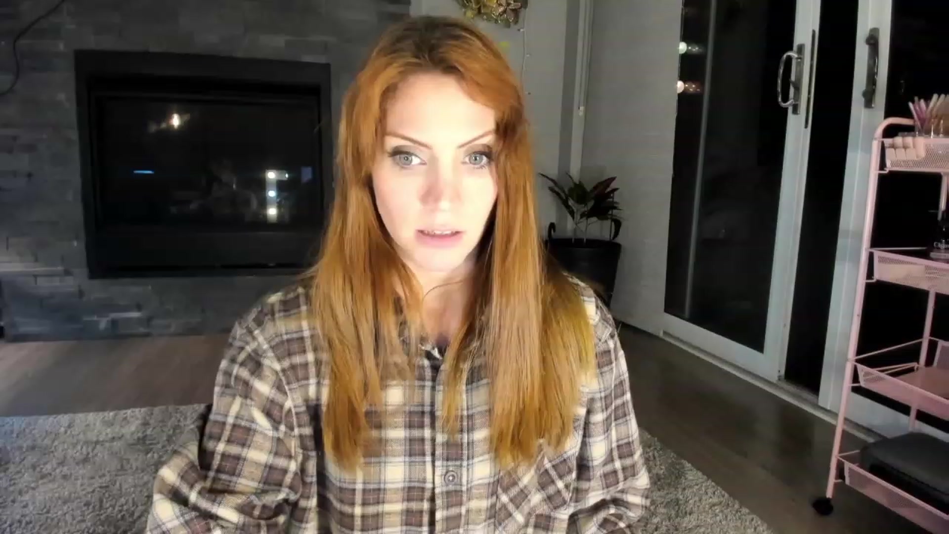 Gallery image thumbnail from Laurel's myfreecams stream on, 03/09/2024, 06:16 image 3 of 20