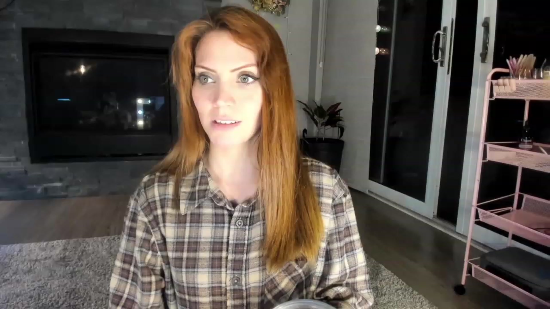 Gallery image thumbnail from Laurel's myfreecams stream on, 03/09/2024, 06:16 image 18 of 20