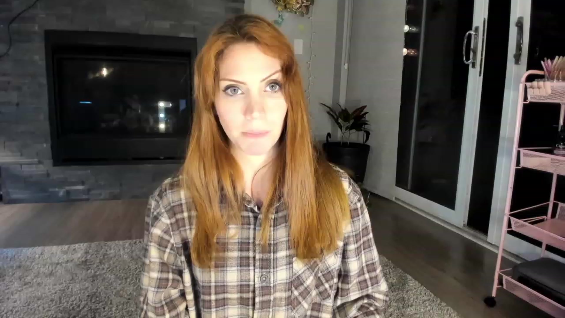 Gallery image thumbnail from Laurel's myfreecams stream on, 03/09/2024, 06:16 image 1 of 20
