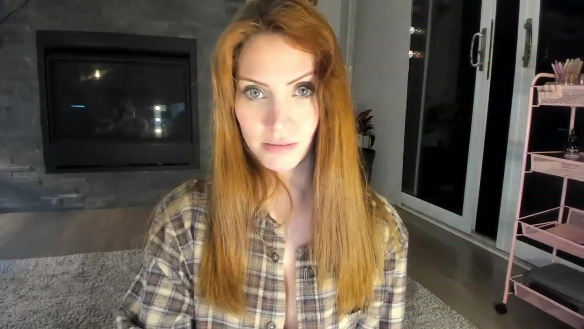 Gallery image thumbnail from Laurel's myfreecams stream on, 03/09/2024, 08:04 image 9 of 20