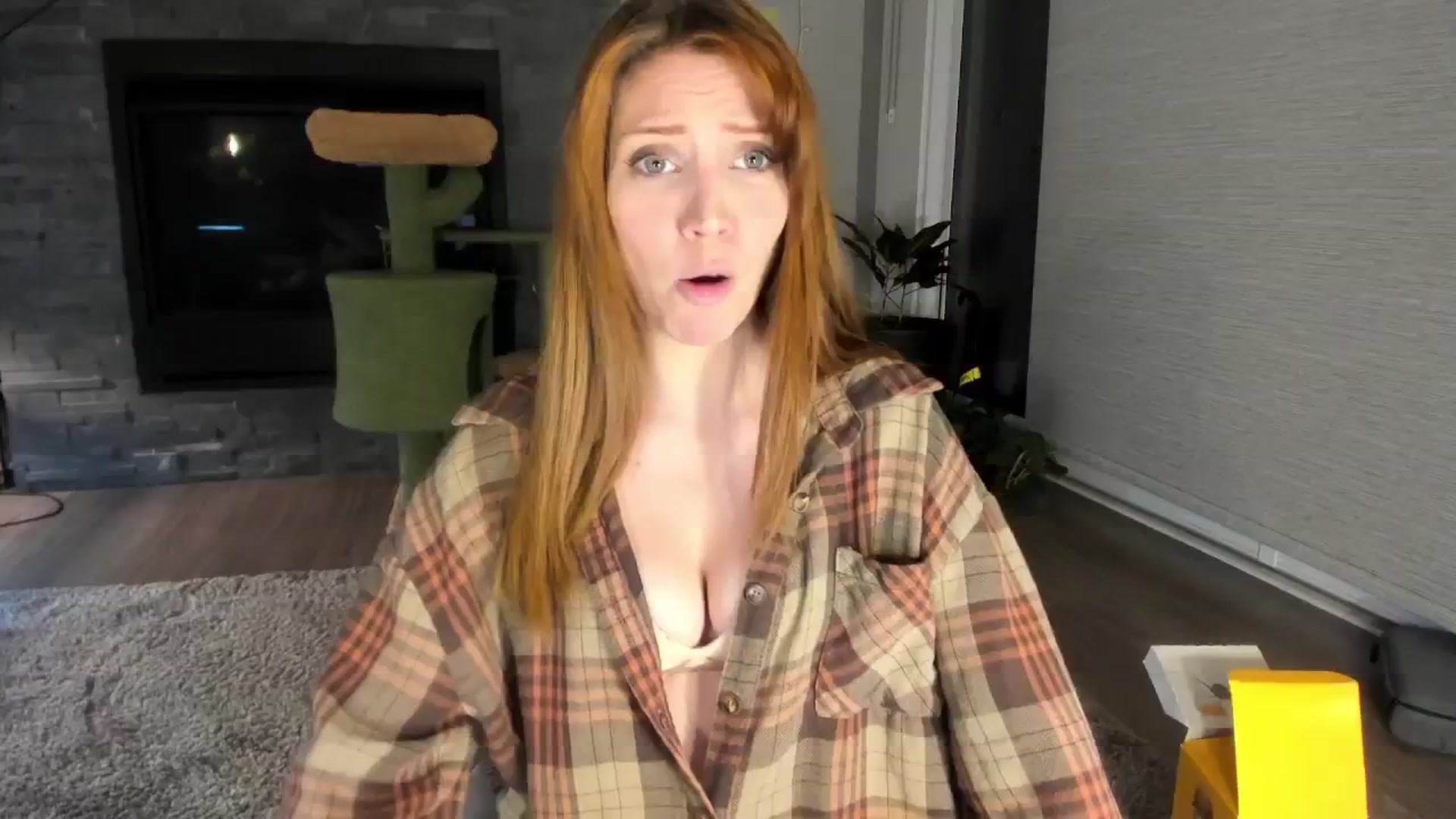 Gallery image thumbnail from Laurel's myfreecams stream on, 03/15/2024, 04:56 image 8 of 20