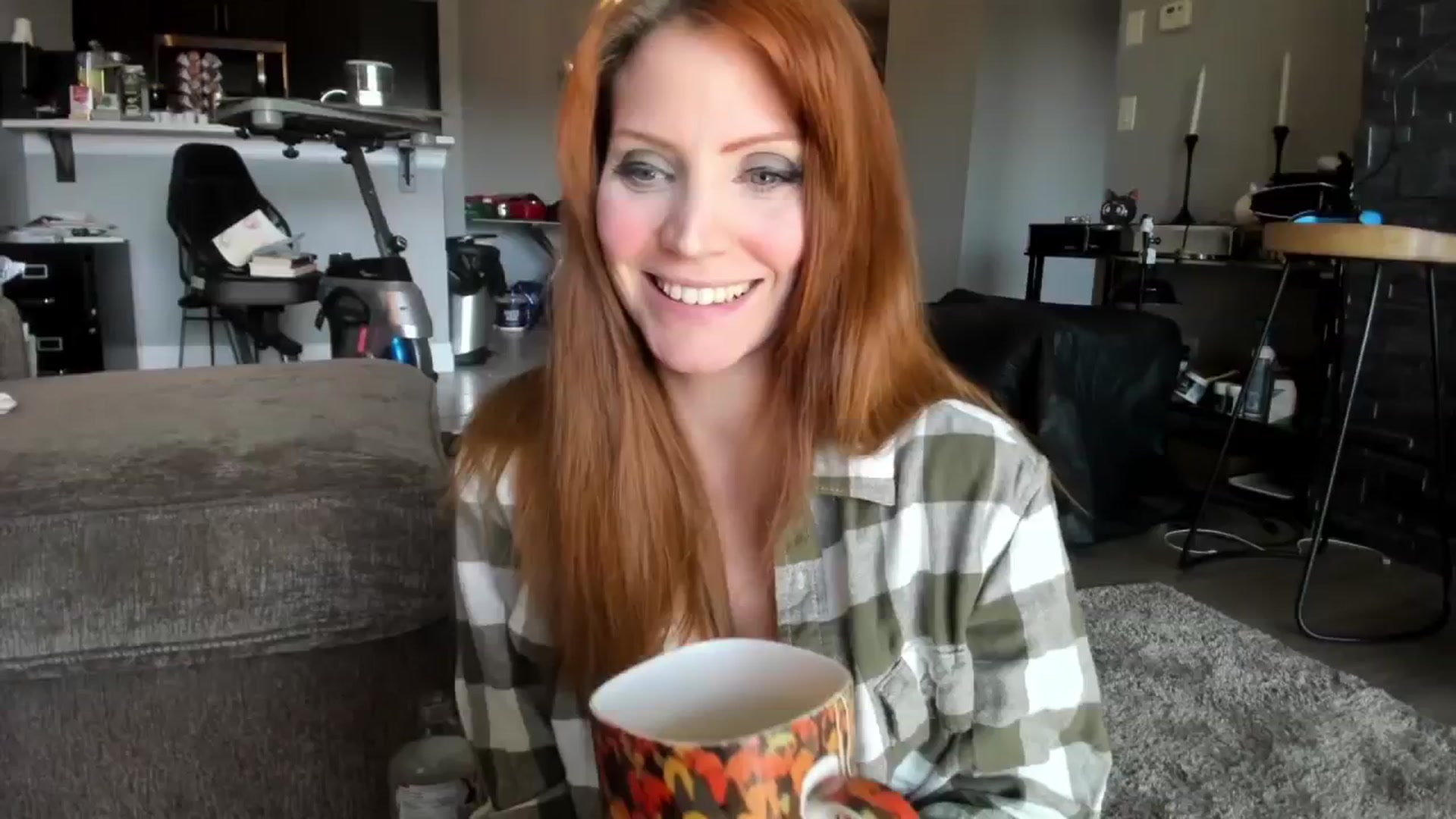 Gallery image thumbnail from Laurel's myfreecams stream on, 03/17/2024, 15:19 image 16 of 20