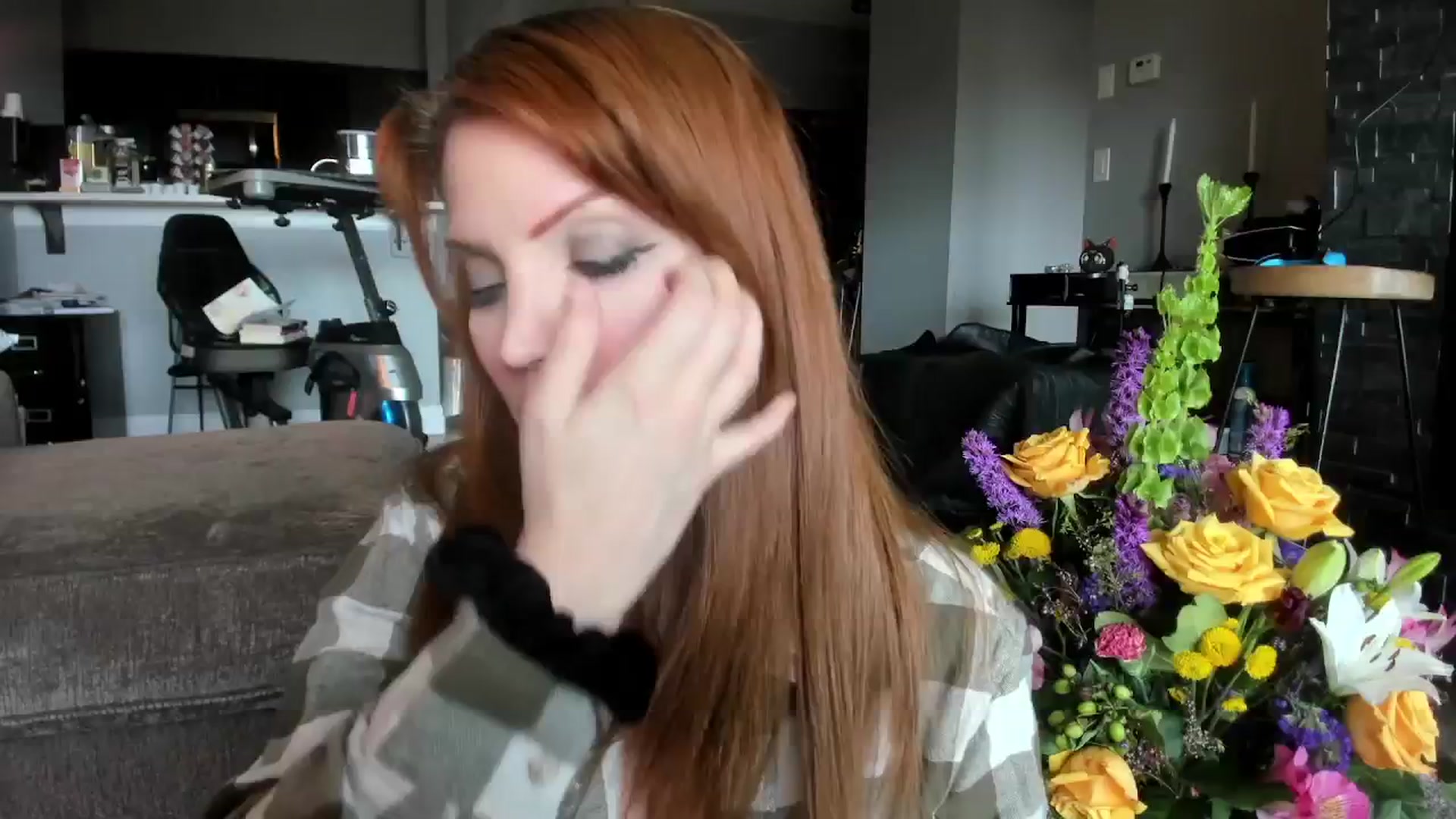 Gallery image thumbnail from Laurel's myfreecams stream on, 03/17/2024, 19:08 image 14 of 20