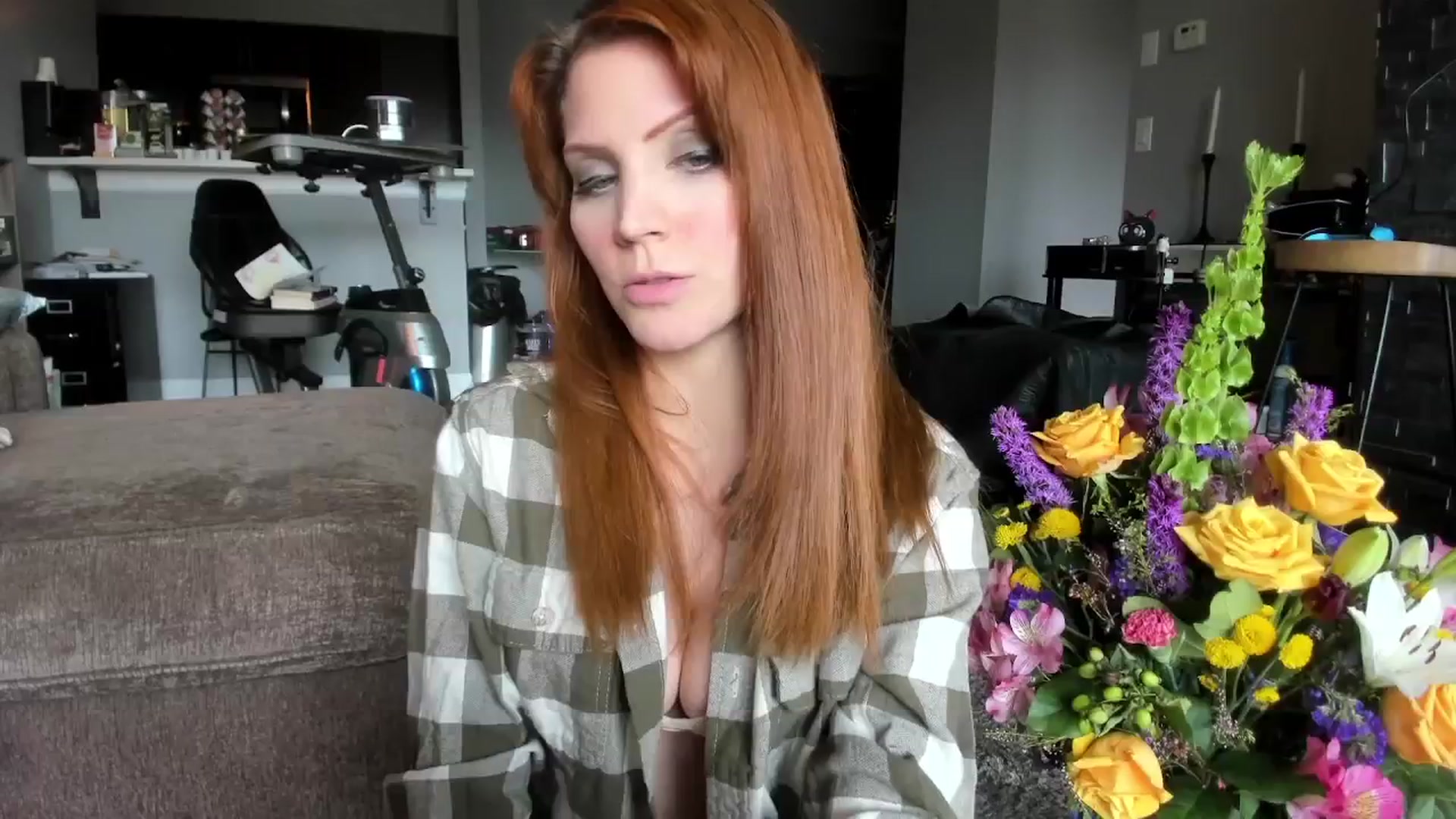 Gallery image thumbnail from Laurel's myfreecams stream on, 03/17/2024, 19:08 image 9 of 20