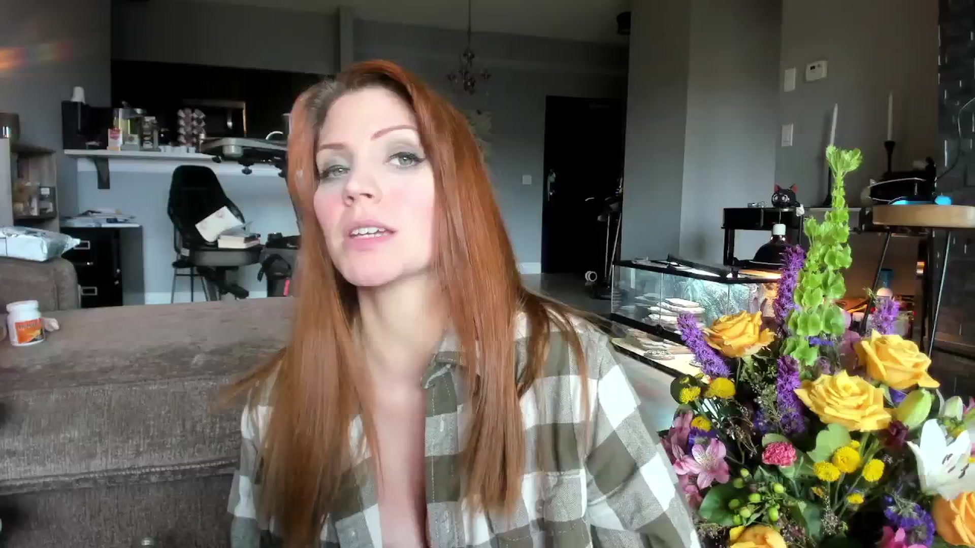 Gallery image thumbnail from Laurel's myfreecams stream on, 03/17/2024, 19:39 image 2 of 20