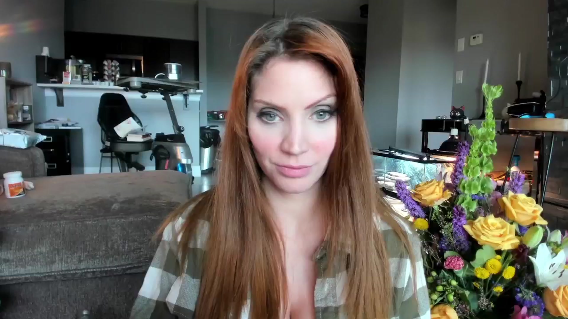 Gallery image thumbnail from Laurel's myfreecams stream on, 03/17/2024, 19:39 image 19 of 20