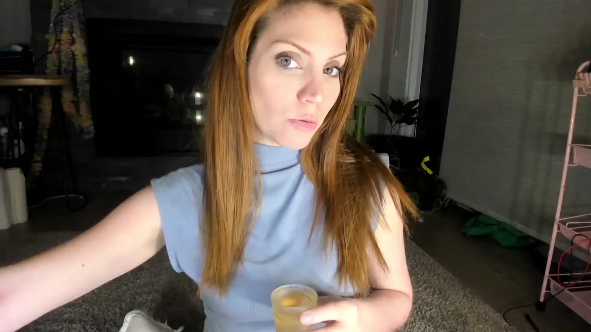 Gallery image thumbnail from Laurel's myfreecams stream on, 03/21/2024, 04:23 image 12 of 20