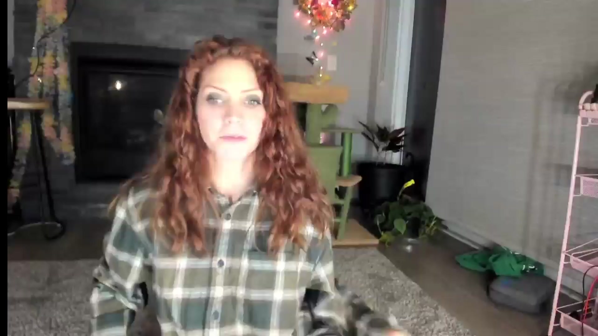 Gallery image thumbnail from Laurel's myfreecams stream on, 03/23/2024, 06:09 image 18 of 20
