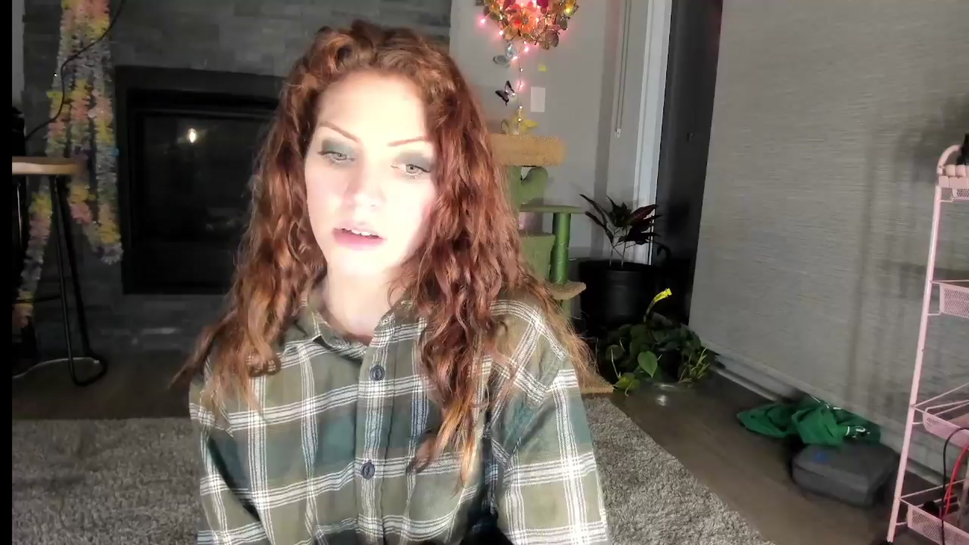Gallery image thumbnail from Laurel's myfreecams stream on, 03/23/2024, 06:09 image 16 of 20