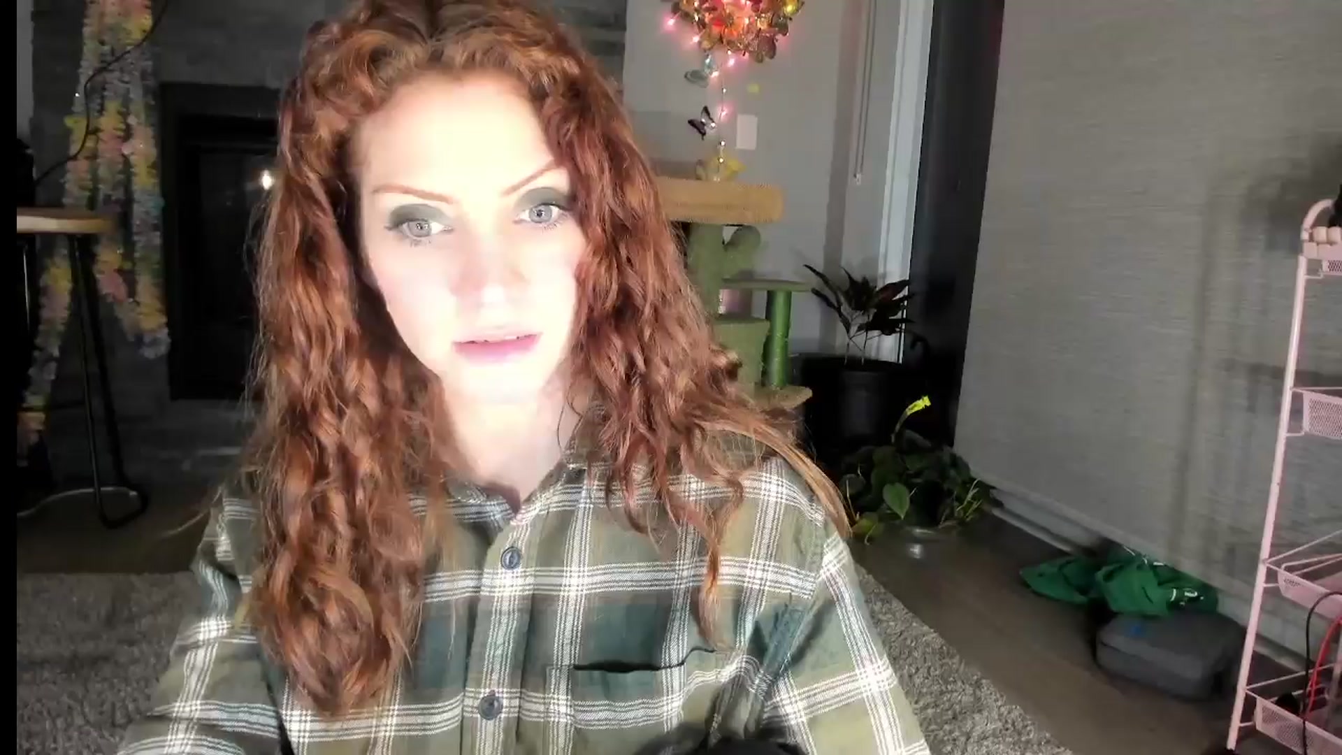 Gallery image thumbnail from Laurel's myfreecams stream on, 03/23/2024, 06:09 image 14 of 20