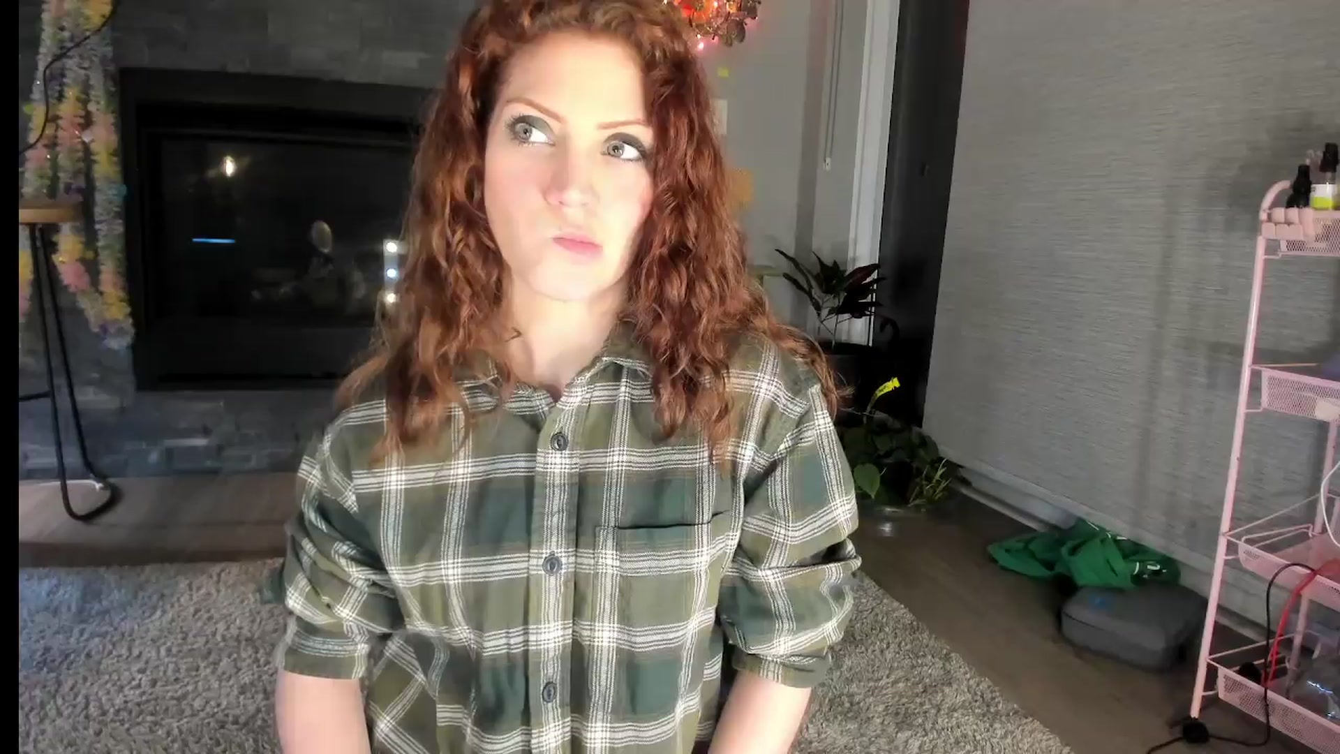 Gallery image thumbnail from Laurel's myfreecams stream on, 03/23/2024, 06:09 image 6 of 20