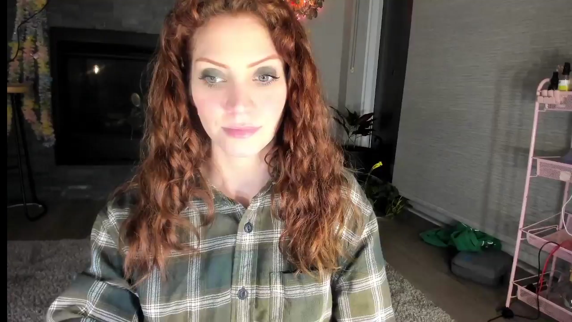 Gallery image thumbnail from Laurel's myfreecams stream on, 03/23/2024, 06:09 image 9 of 20