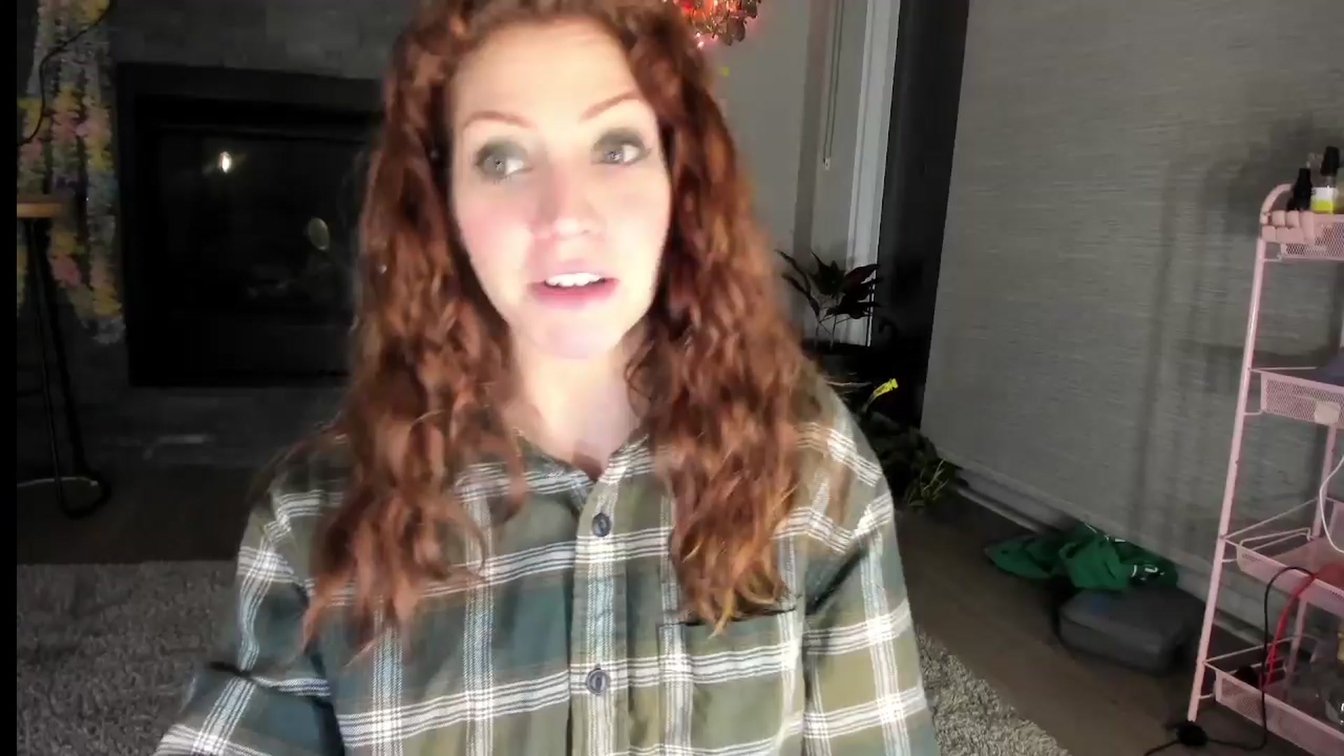 Gallery image thumbnail from Laurel's myfreecams stream on, 03/23/2024, 06:09 image 10 of 20