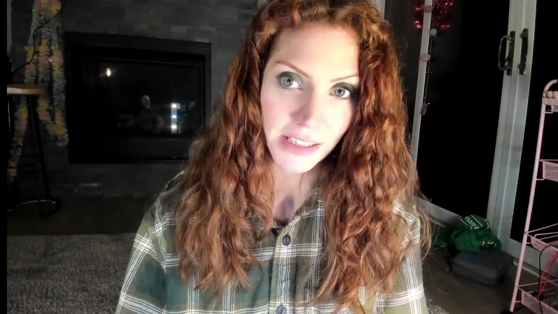 Gallery image thumbnail from Laurel's myfreecams stream on, 03/23/2024, 08:27 image 17 of 20