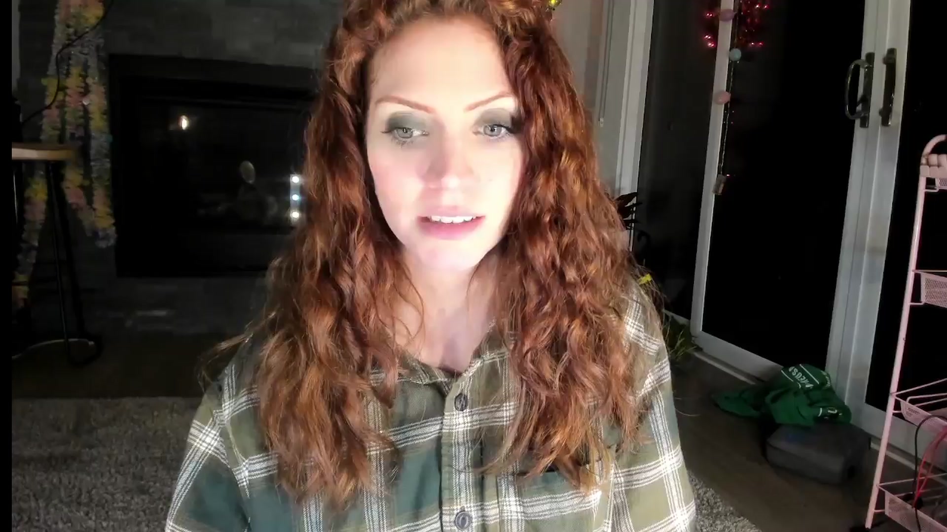 Gallery image thumbnail from Laurel's myfreecams stream on, 03/23/2024, 08:27 image 16 of 20