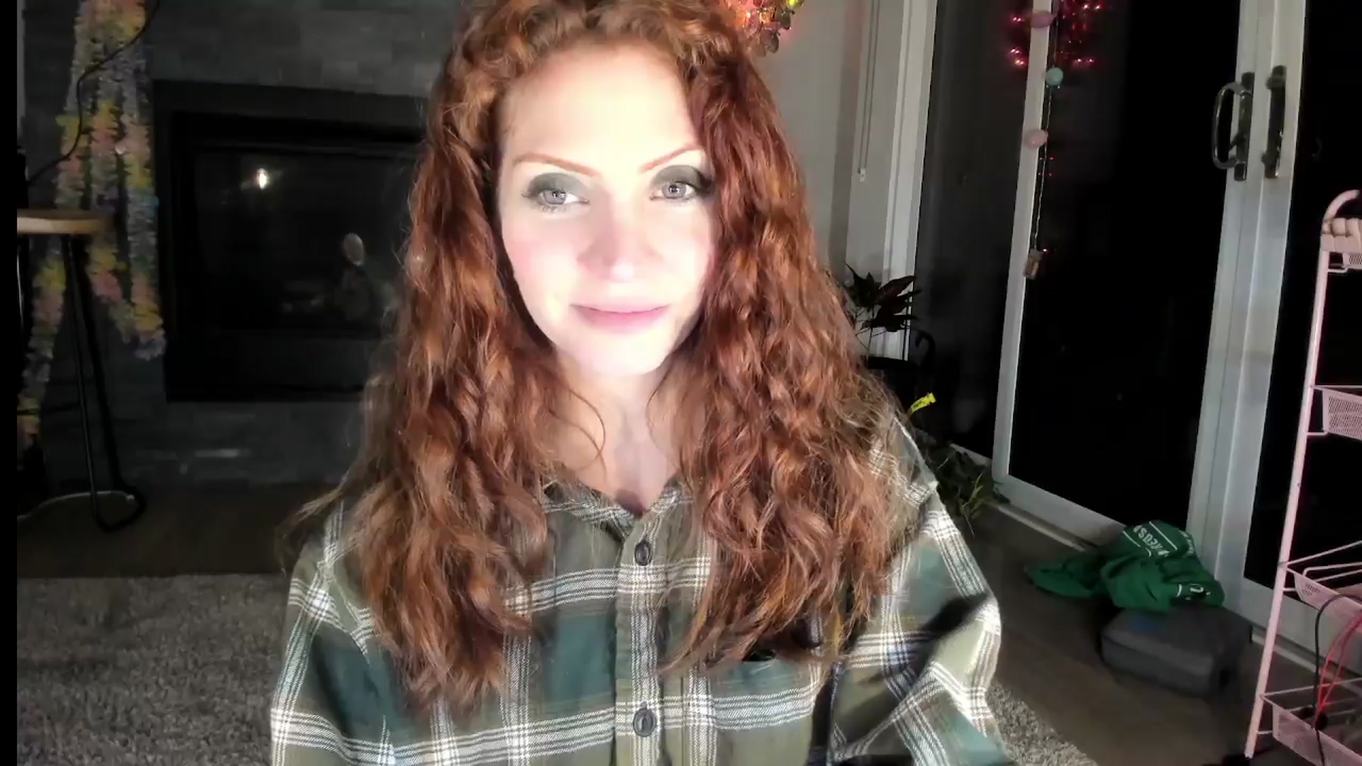 Gallery image thumbnail from Laurel's myfreecams stream on, 03/23/2024, 08:27 image 18 of 20