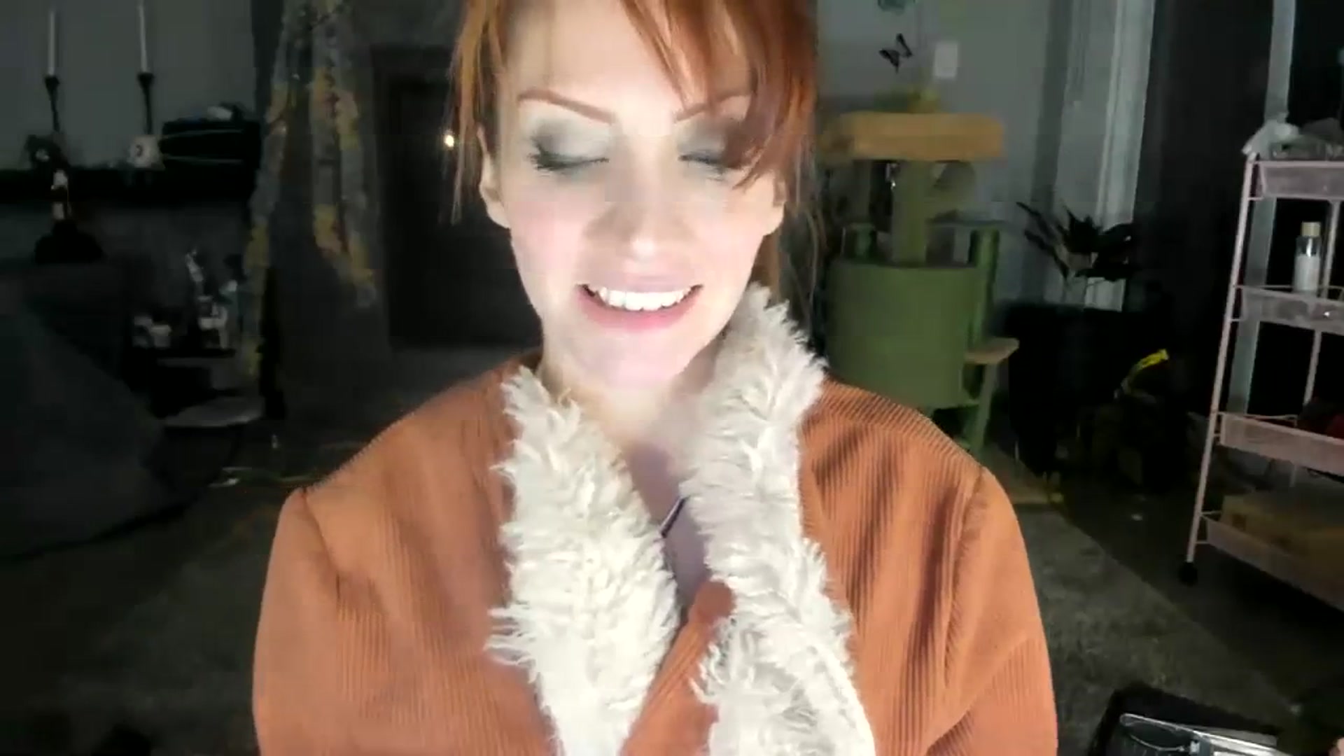 Gallery image thumbnail from Laurel's myfreecams stream on, 03/27/2024, 10:36 image 9 of 20