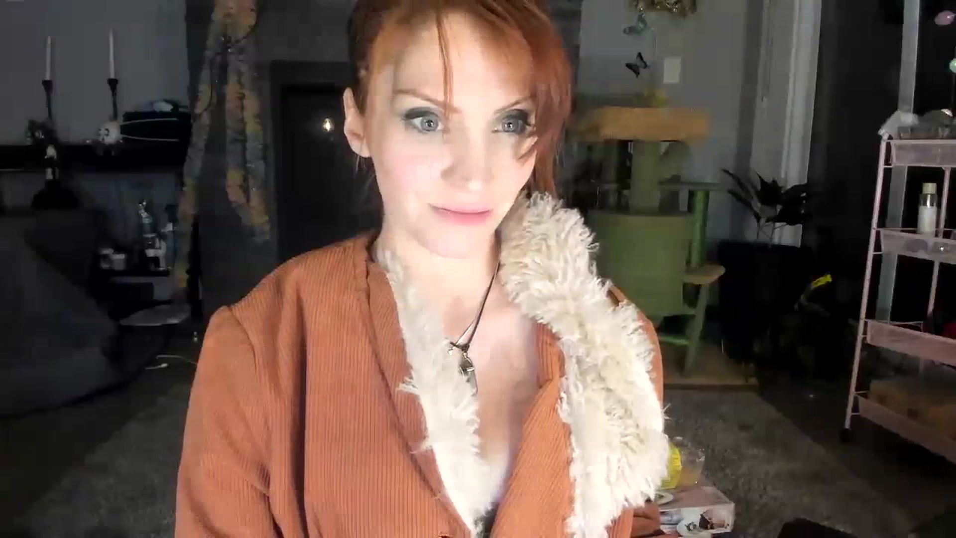 Gallery image thumbnail from Laurel's myfreecams stream on, 03/27/2024, 10:36 image 13 of 20