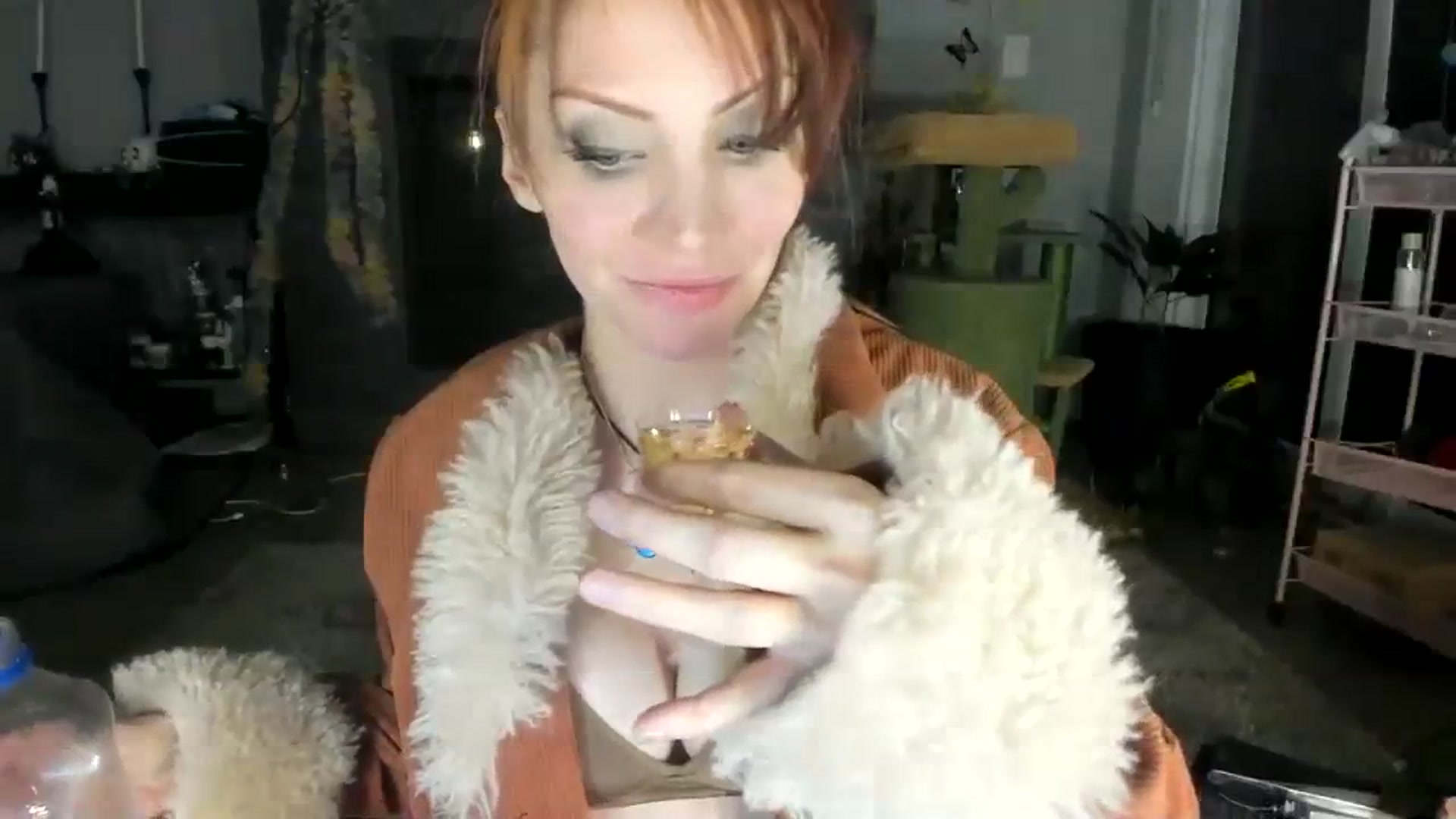 Gallery image thumbnail from Laurel's myfreecams stream on, 03/27/2024, 10:36 image 8 of 20