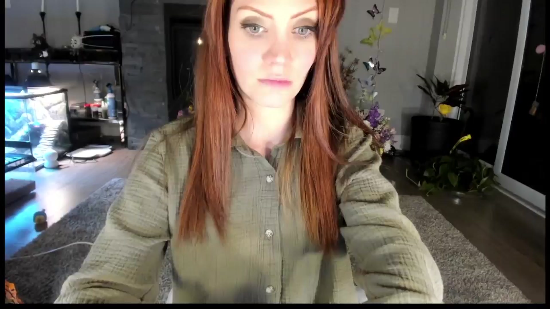 Gallery image thumbnail from Laurel's myfreecams stream on, 03/30/2024, 06:10 image 16 of 20