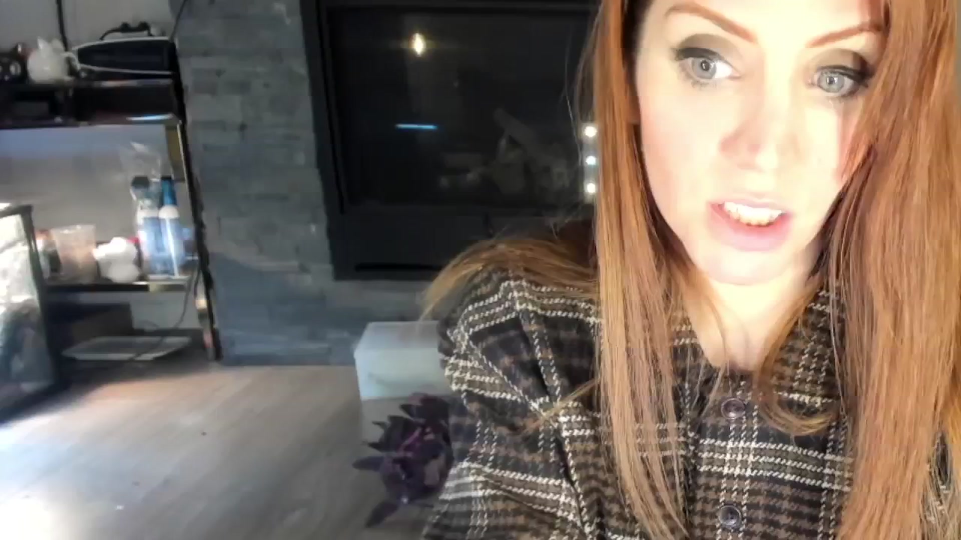 Gallery image thumbnail from Laurel's myfreecams stream on, 04/27/2024, 08:07 image 14 of 20