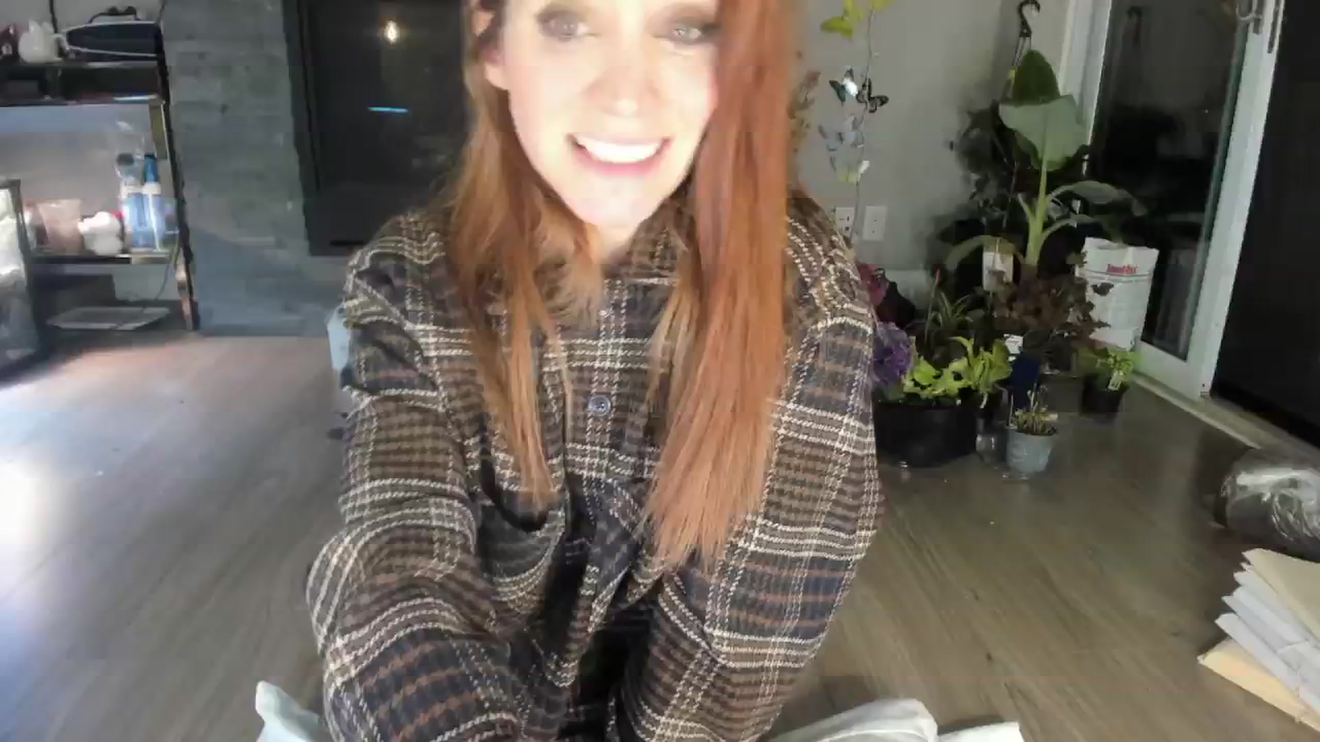 Gallery image thumbnail from Laurel's myfreecams stream on, 04/27/2024, 08:45 image 11 of 20