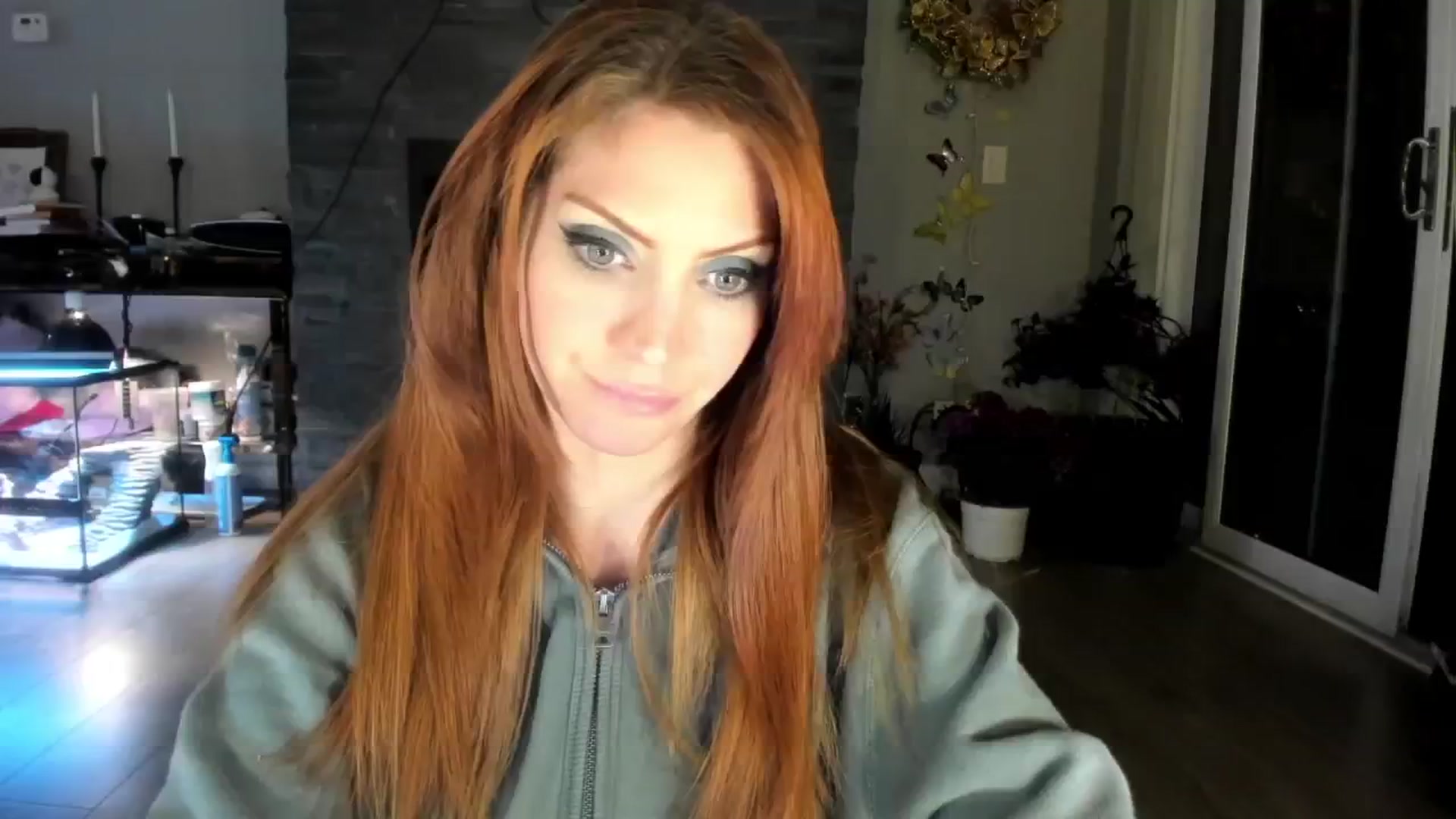 Gallery image thumbnail from Laurel's myfreecams stream on, 05/11/2024, 03:31 image 17 of 20