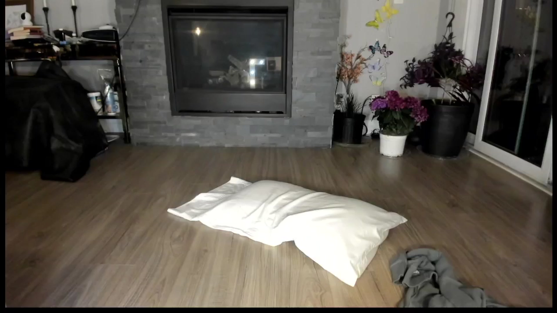 Gallery image thumbnail from Laurel's myfreecams stream on, 05/11/2024, 07:30 image 19 of 20