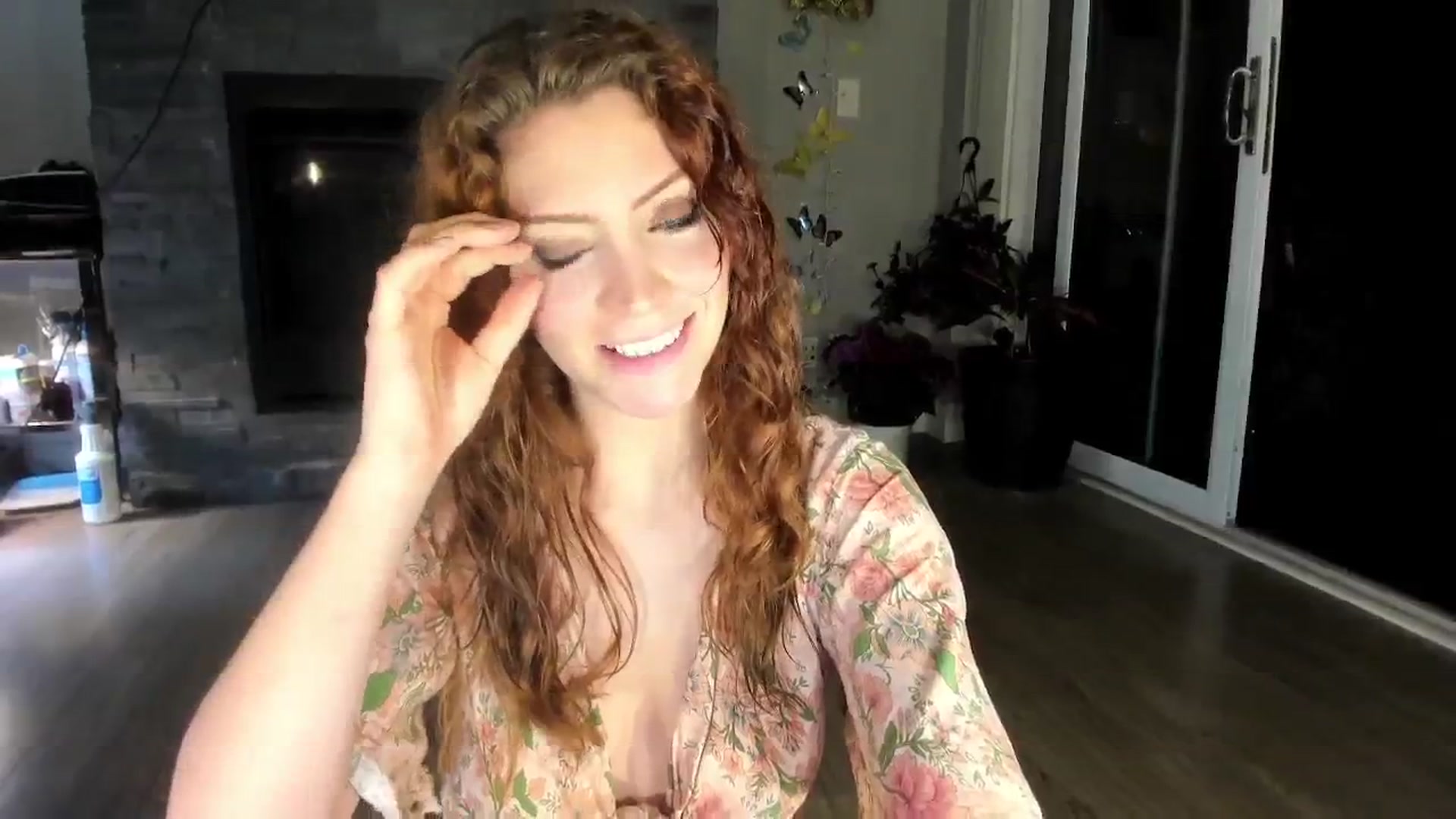 Gallery image thumbnail from Laurel's myfreecams stream on, 05/18/2024, 03:10 image 5 of 20